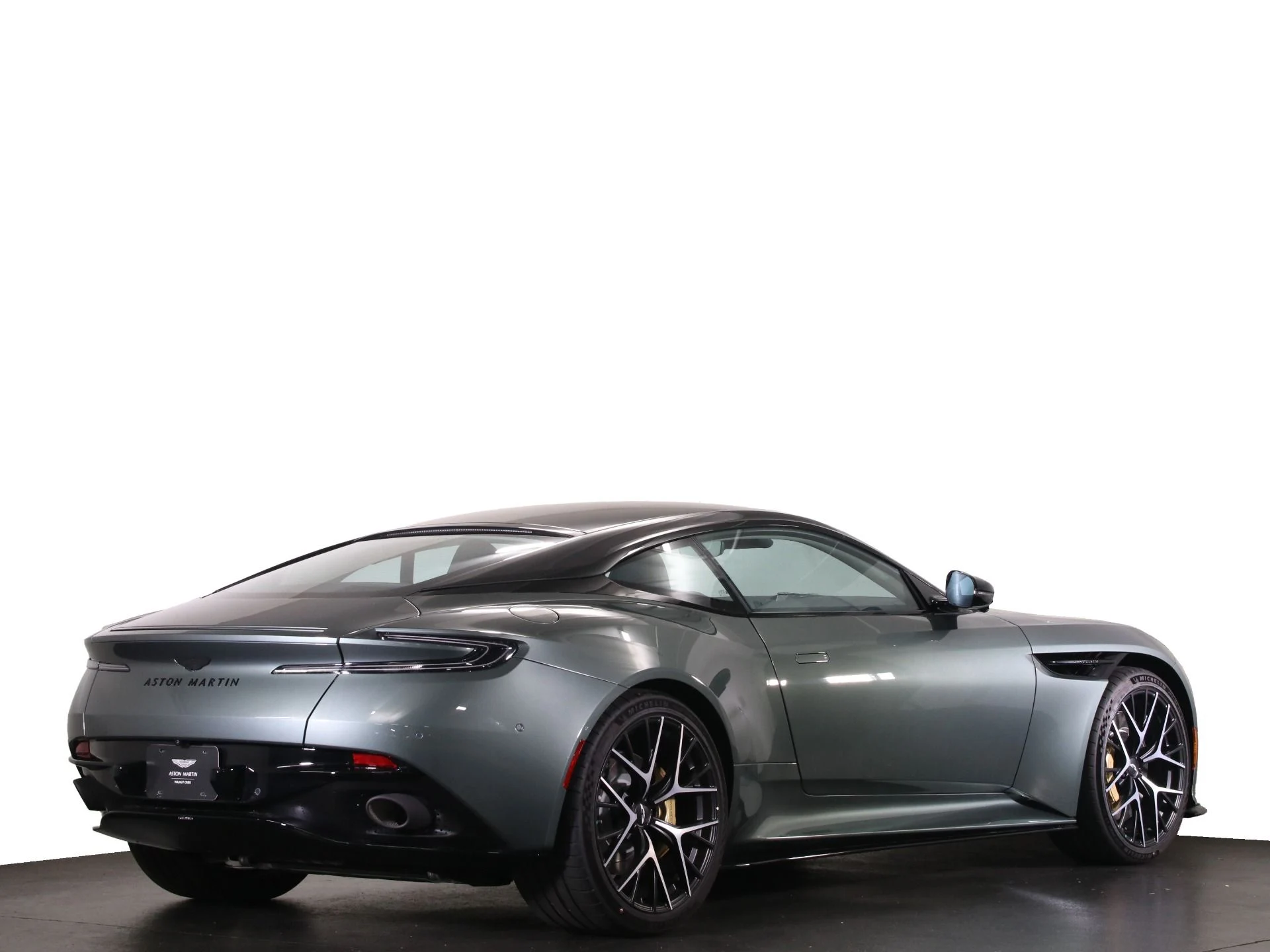 mph034_3702655611_New_2025_Aston_Martin_DB_12_1763585556_29a100f8dd