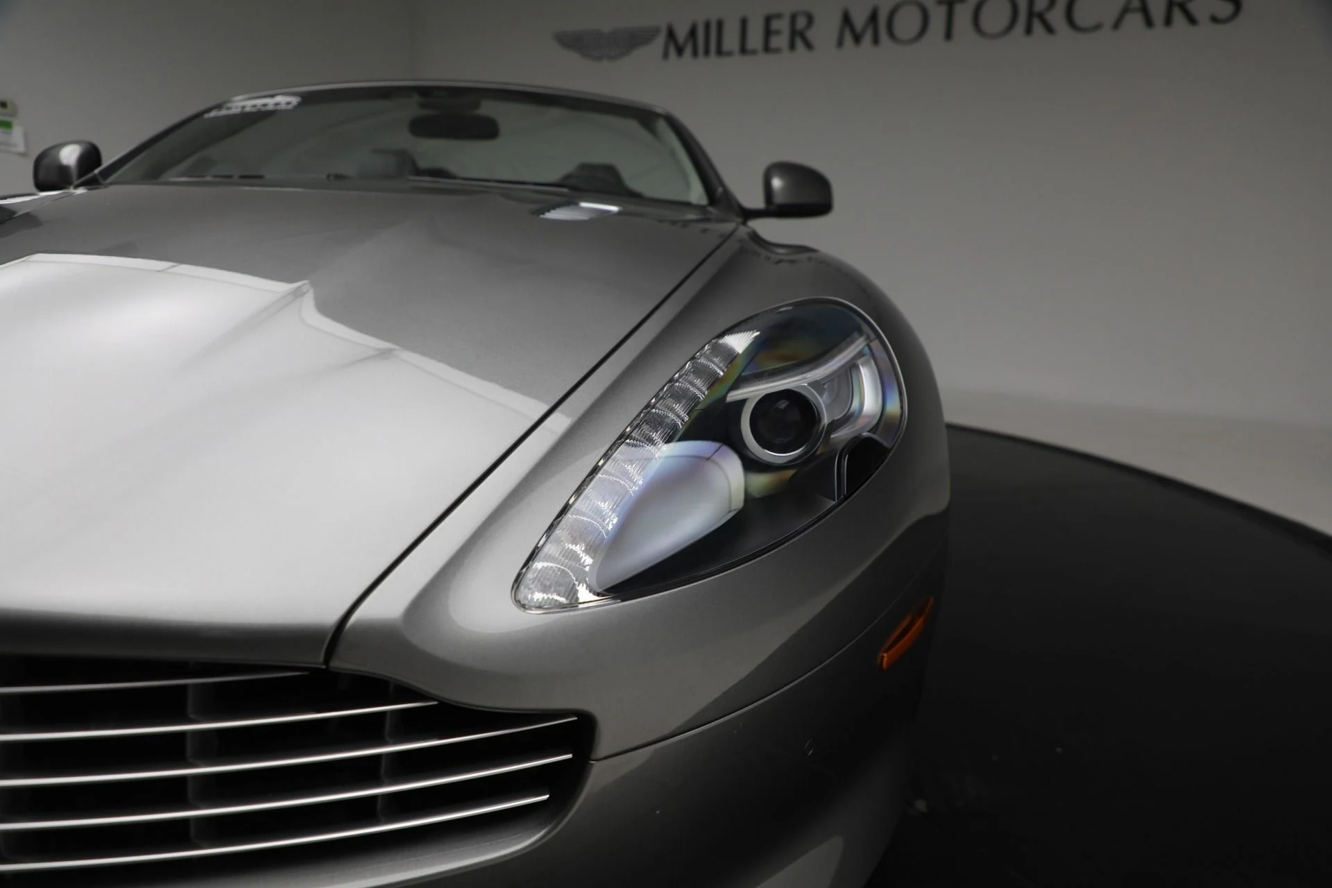 mph034_3704101012_Used_2015_Aston_Martin_DB_9_Volante_3a2c515b3a