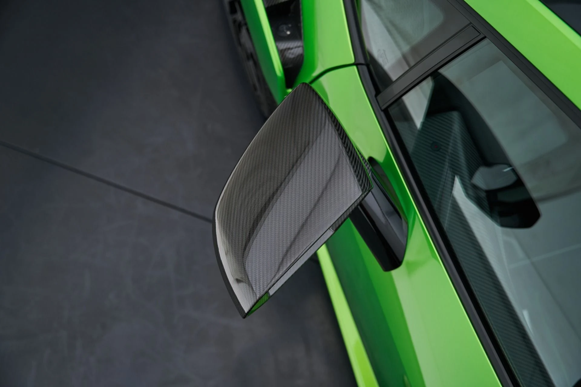 mph034_3709128912_Used_2024_Lamborghini_Huracan_STO_Base_1793231436_a38e482346