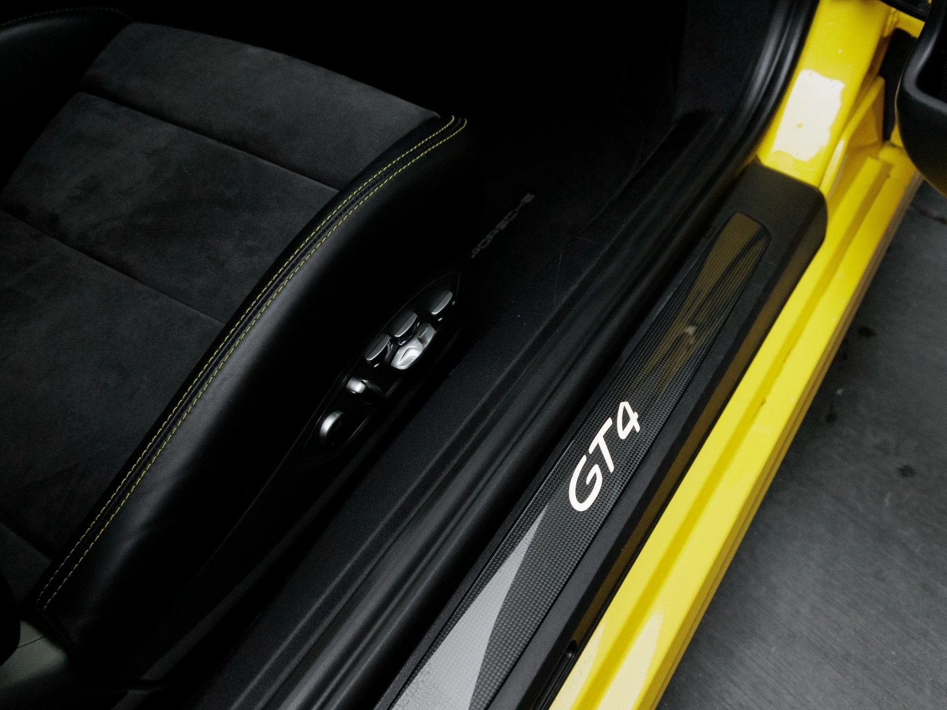 mph034_3727272396_35_5c517431dd