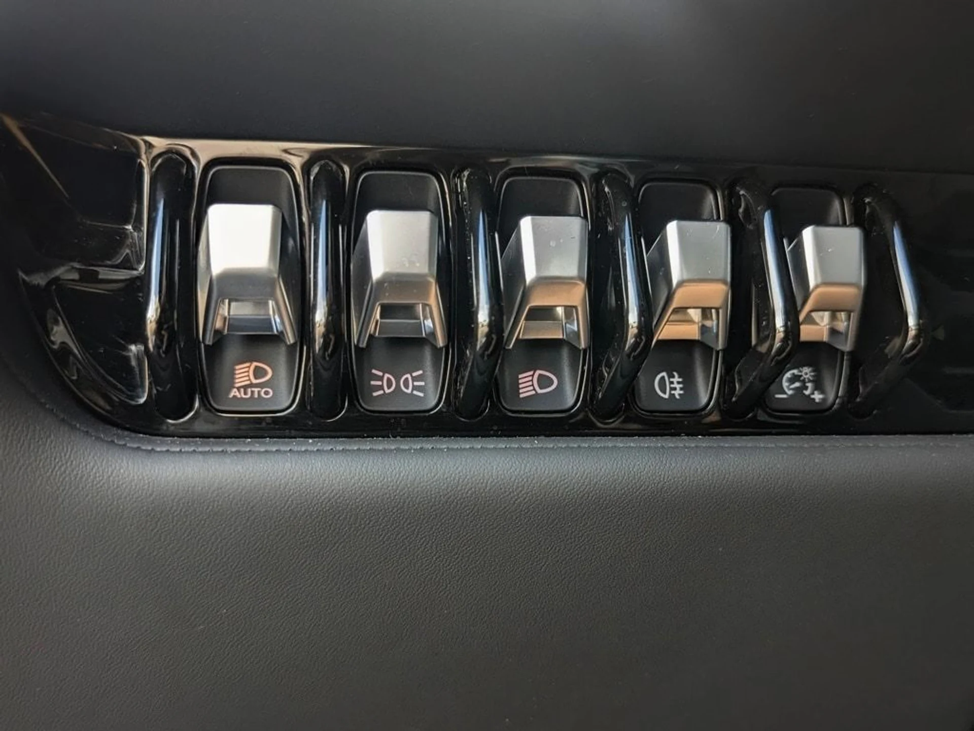 mph034_3728880575_d3e28535a4d4a339b84d76df6709d527x_8ed3205884