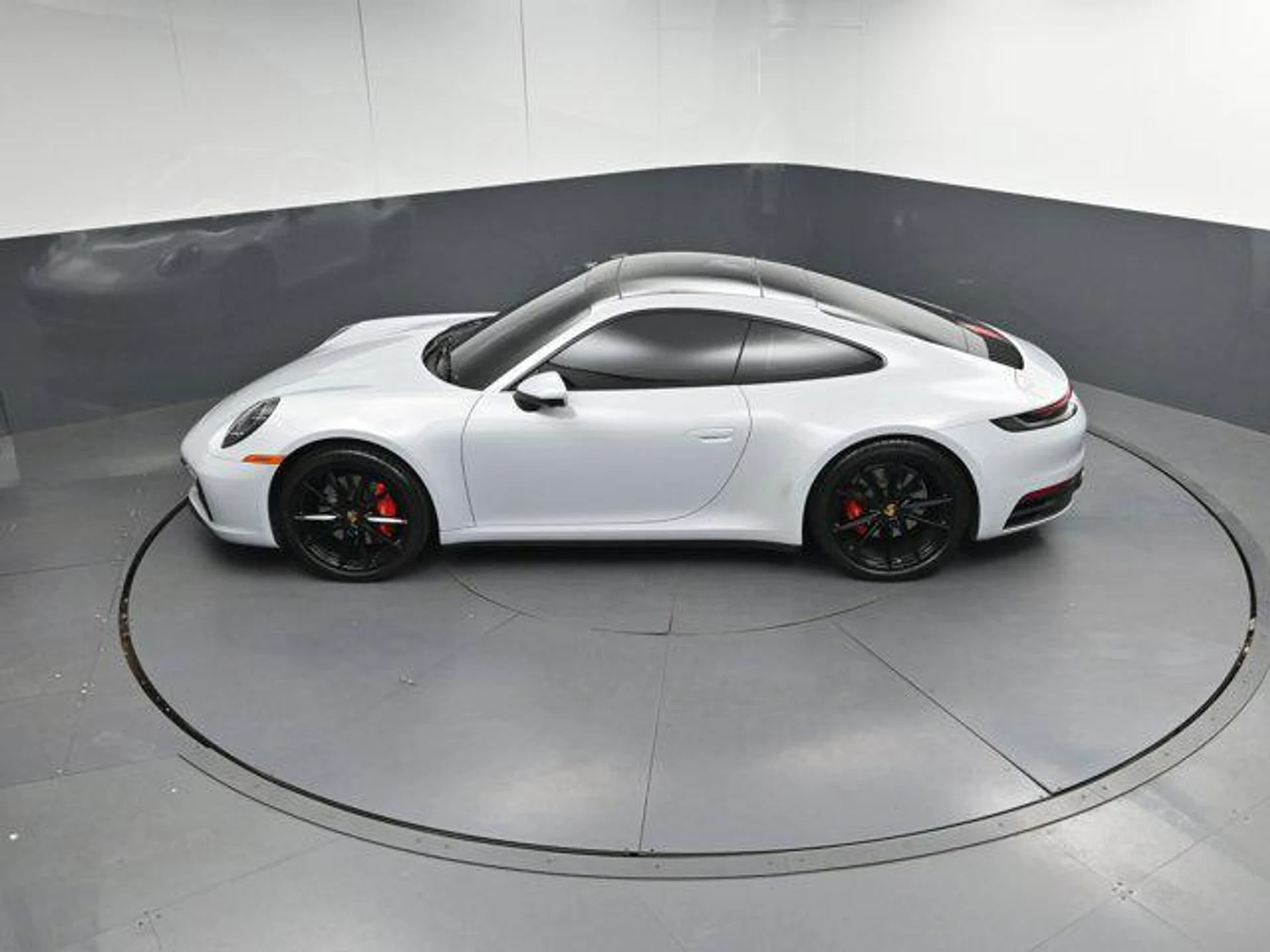 mph034_374357176_om2ha_S_Mo04z3_S9_Y_Fox_S8_BMQ_5_O88_67c9680531