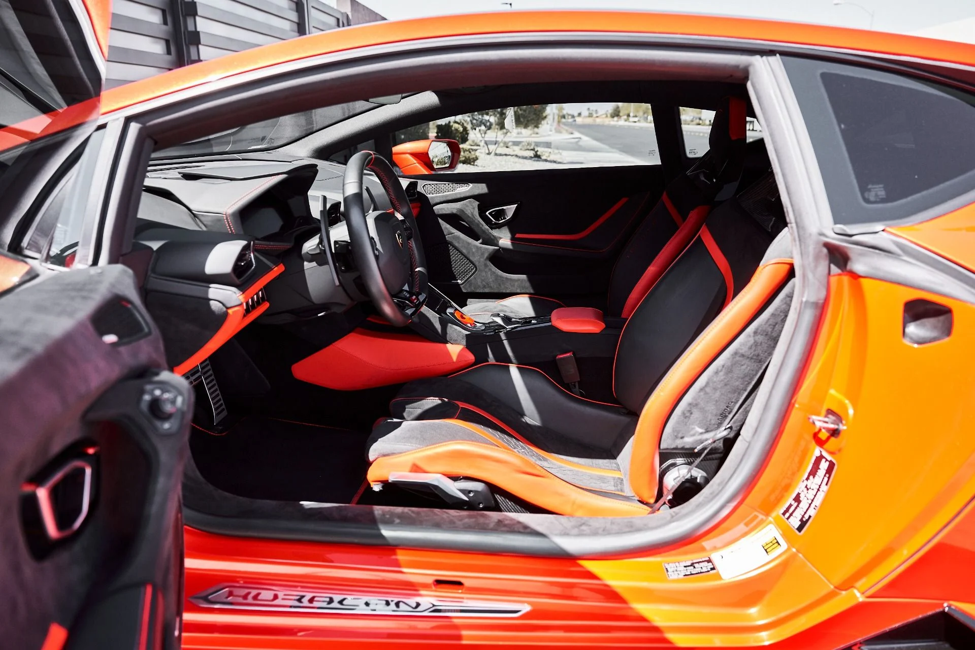 mph034_3766980426_Used_2023_Lamborghini_Huracan_Tecnica_Base_1776477106_1cf48d0013