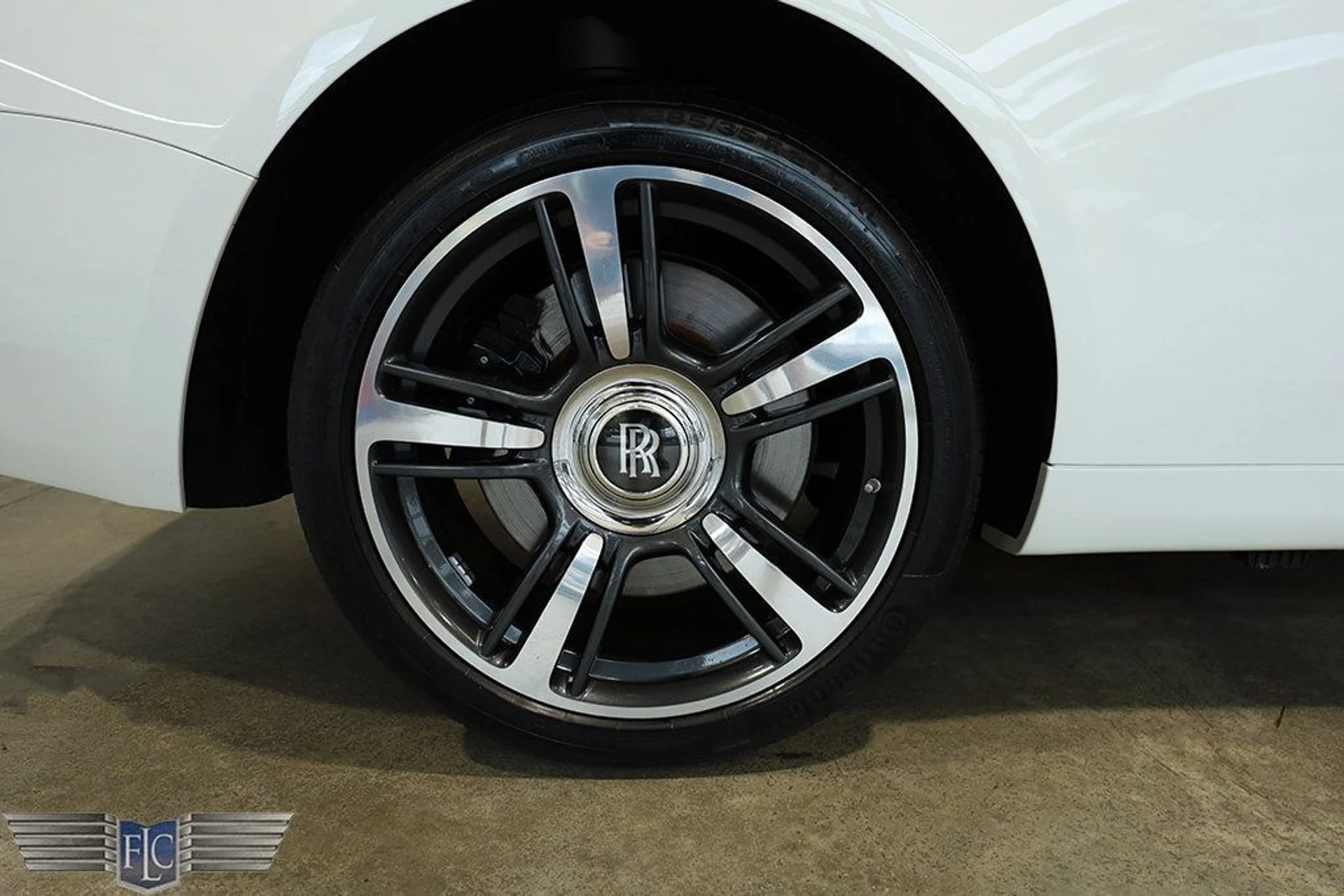 mph034_3767681701_used_2015_rolls_royce_wraith_2drcoupe_9689_22975127_35_1024_e45f0ed003