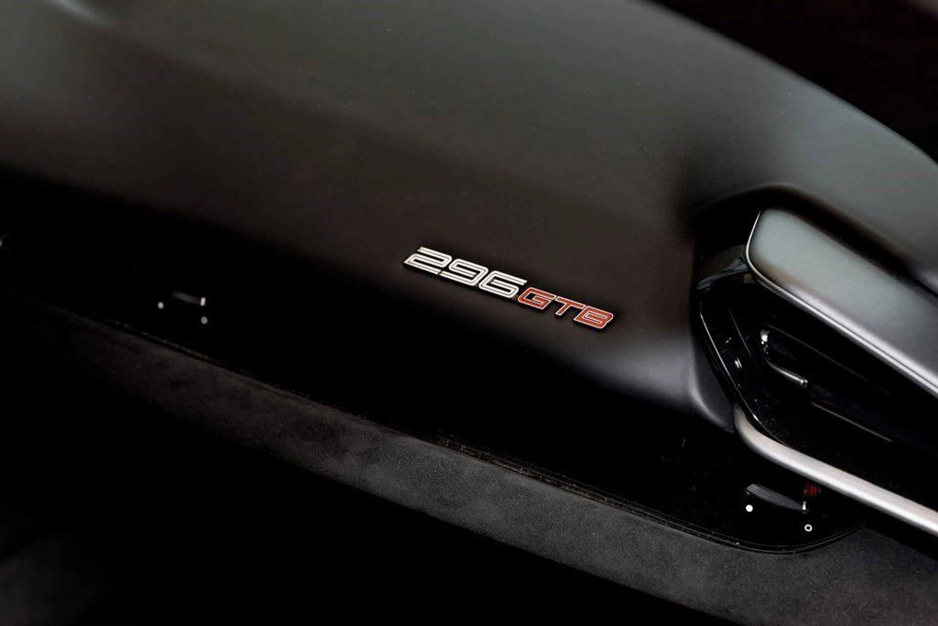 mph034_3772734415_4742c0a269a1d01b80d470734d6ea546_2b00d92628