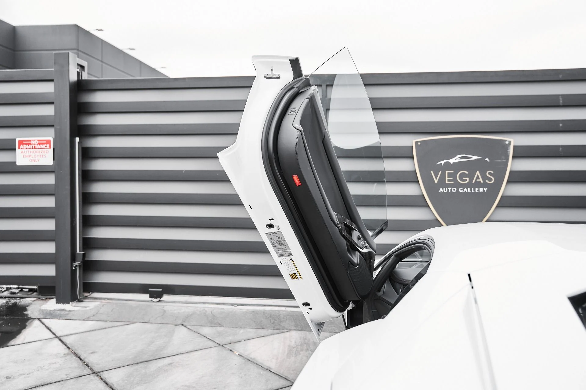 mph034_3774436442_Used_2018_Lamborghini_Aventador_S_Base_1775006867_44419787ae