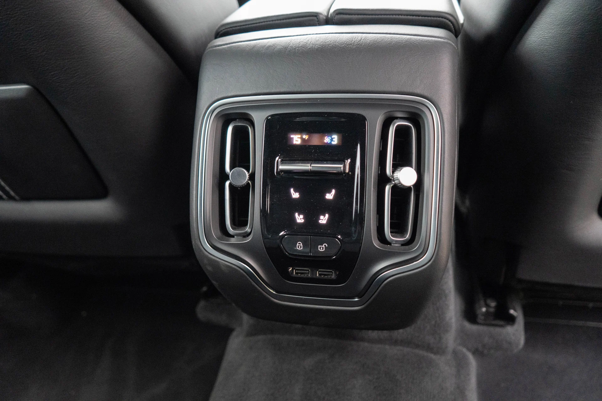 mph034_3796875410_35_37ae1451e8