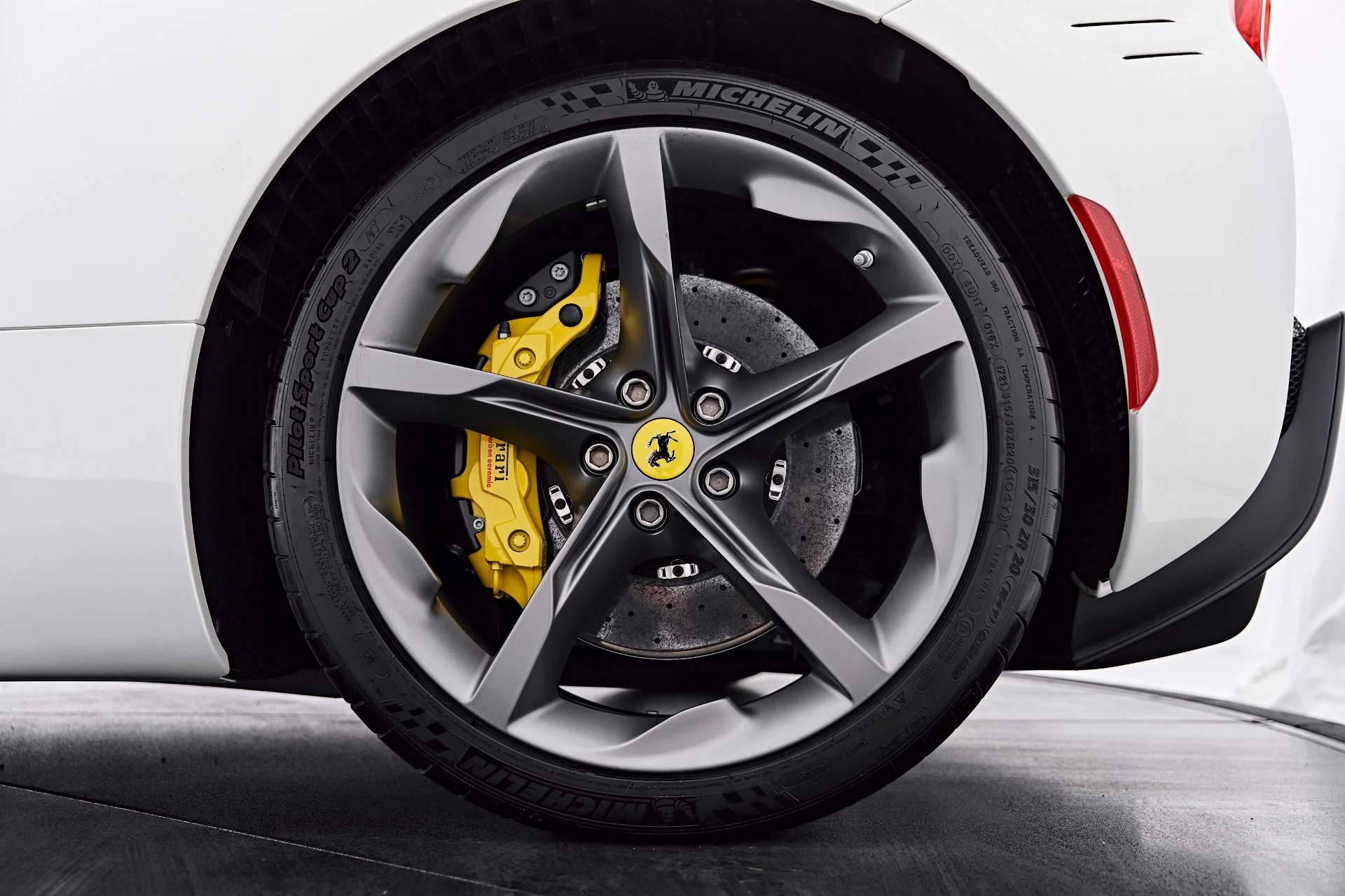mph034_3798822156_Used_2022_Ferrari_SF_90_Spider_Base_1787100343_2d957300a7