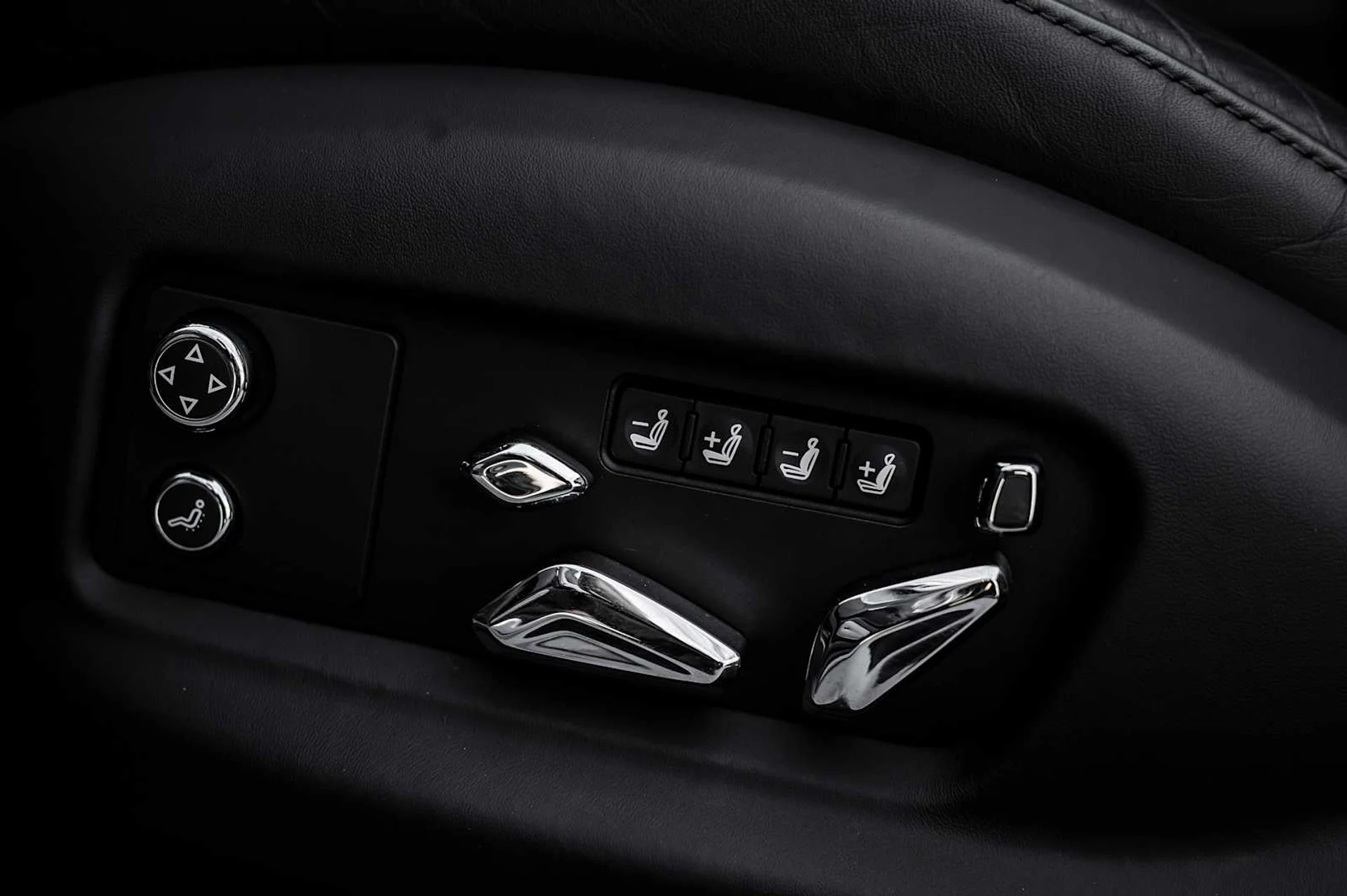 mph034_3806932115_d065bcd403b246bdbf38d406f6363fc2x_e689d1b7a1