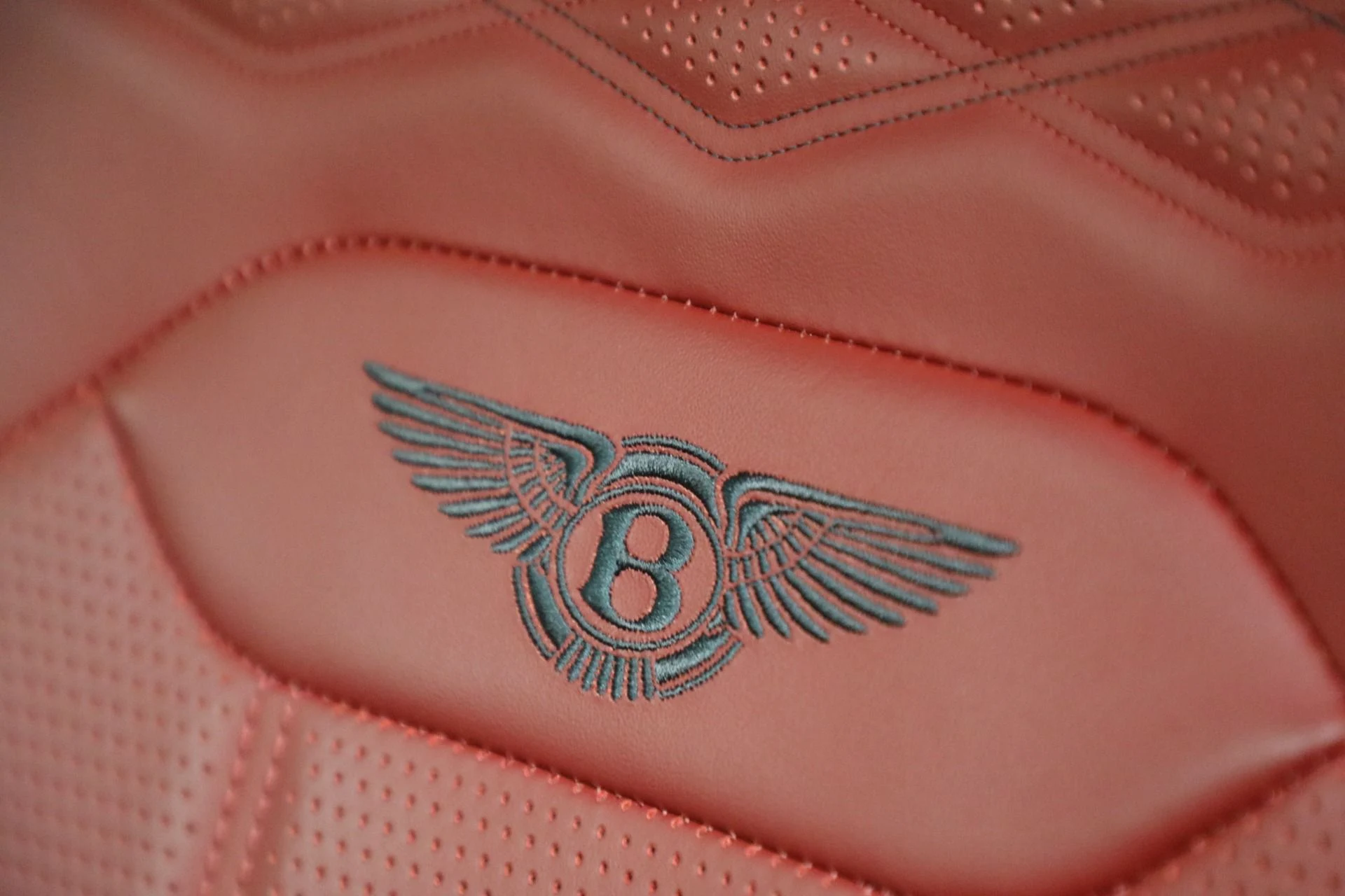 mph034_3808147440_Used_2023_Bentley_Bentayga_EWB_Azure_V8_First_Edition_1772501698_396a1f4166