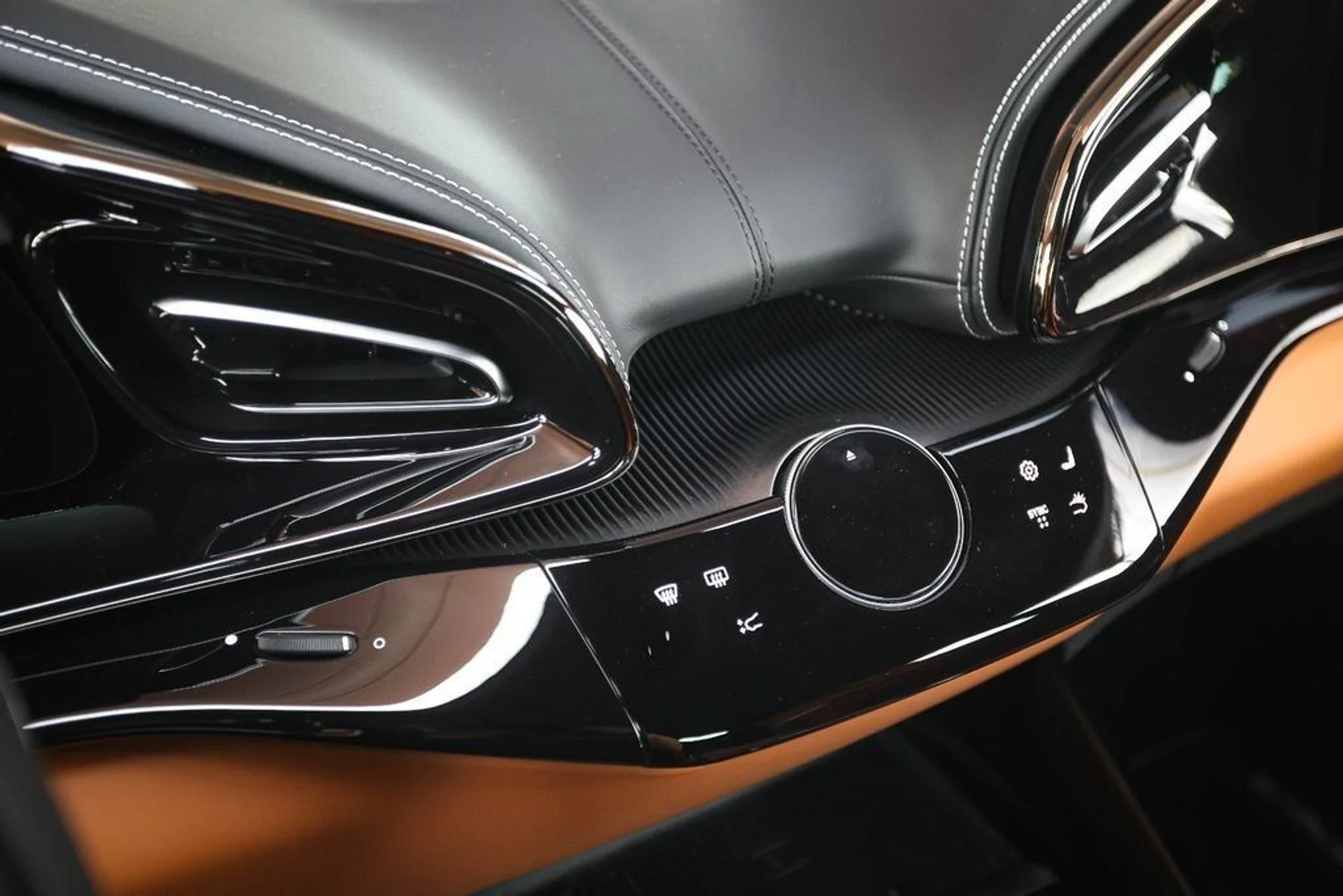 mph034_3817565955_04e0f6966bfbf2892ed991fad326945f_d58a415ecd