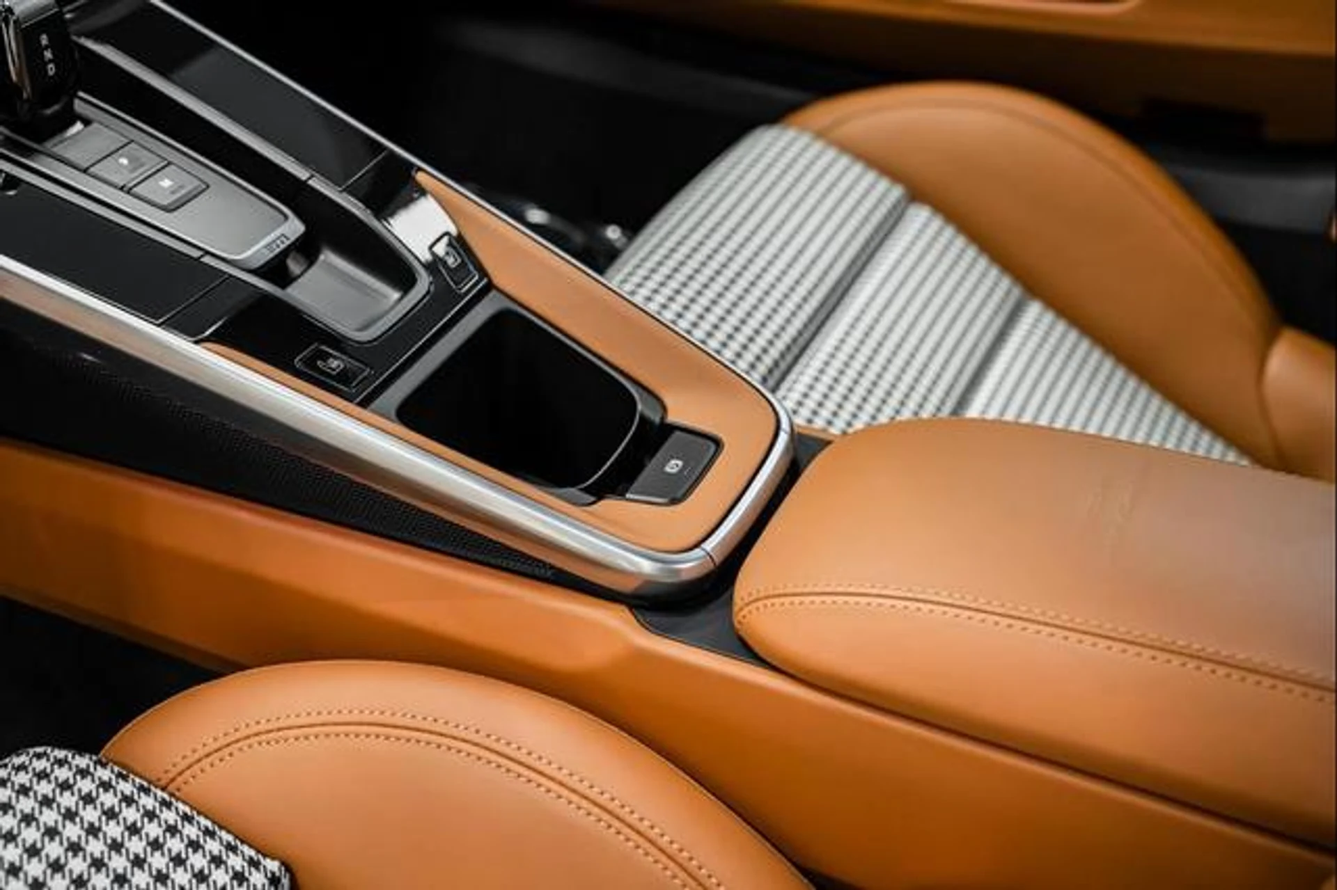 mph034_381947984_FX_0d0_Kbs_Wg_XD_Hz_Lid_R1zi_T2u_B8o_932a941aa7