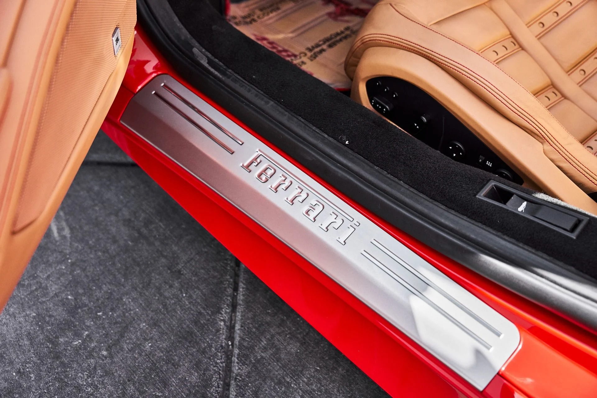 mph034_3823210764_Used_2012_Ferrari_458_Spider_Base_1781373830_d22c021ea1