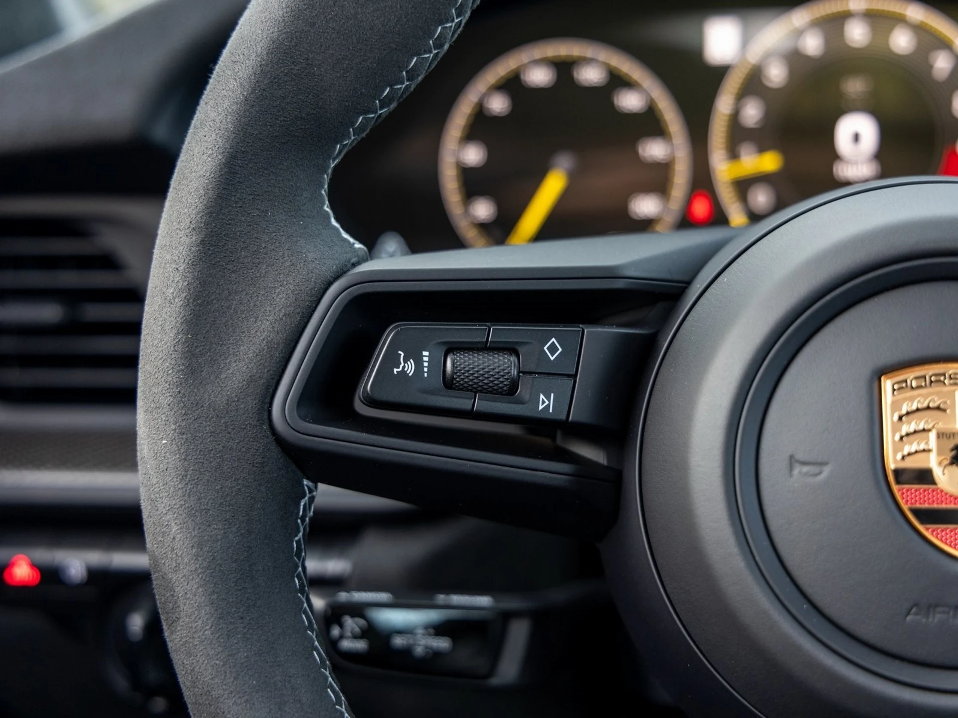 mph034_3839228871_35_736599f1bd