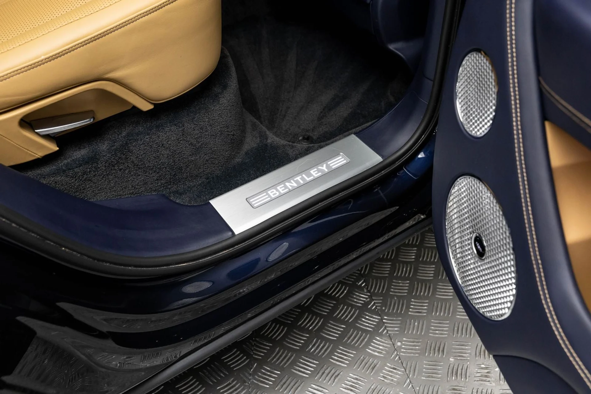 mph034_383924997_35_eda4ab8613