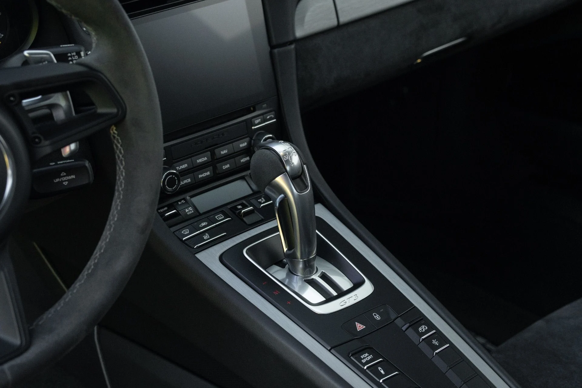 mph034_3854558844_Used_2018_Porsche_911_GT_3_1761946041_6045f63c5c