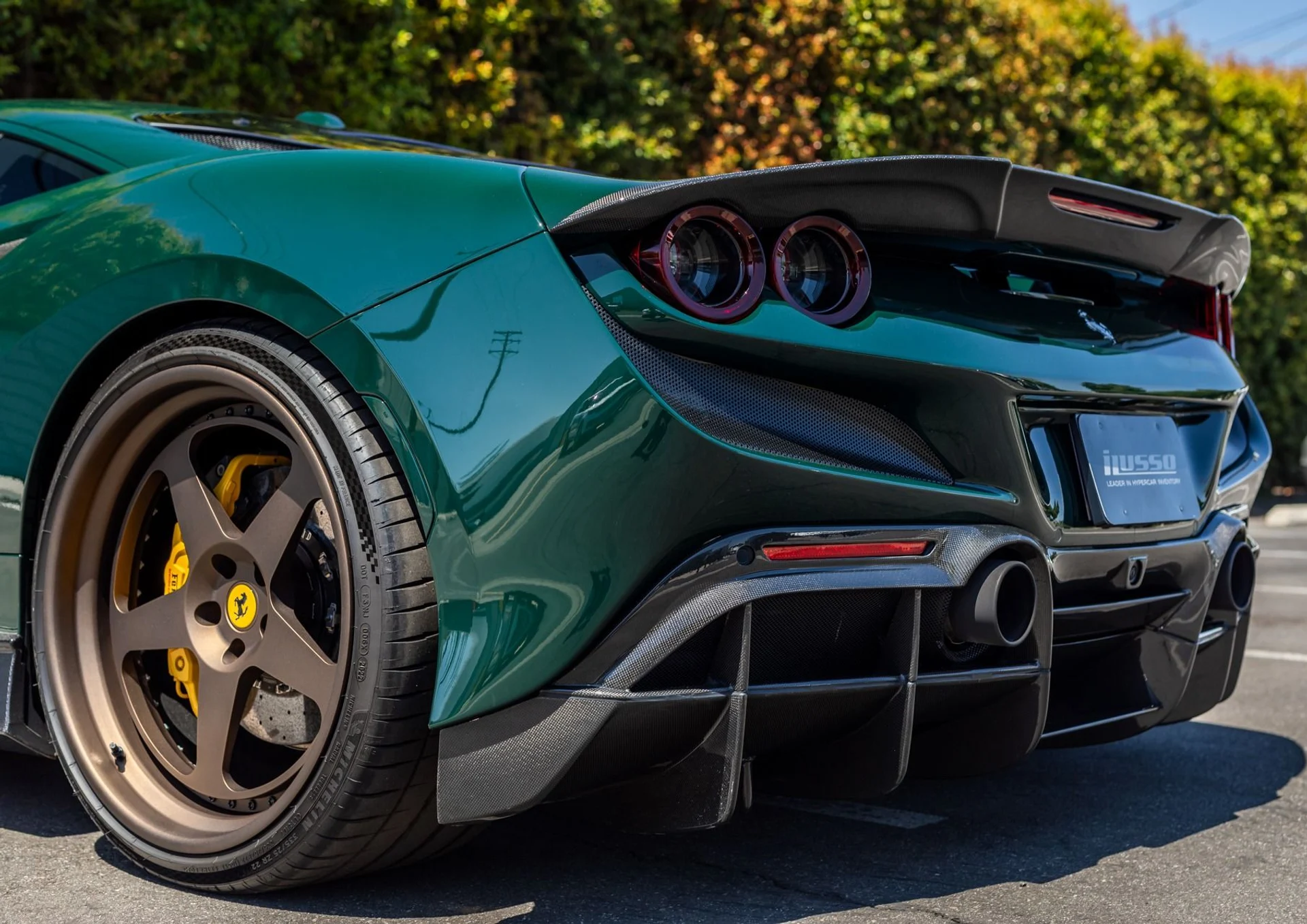 mph034_3874006903_Used_2022_Ferrari_F8_Tributo_1744415620_8dd7506661