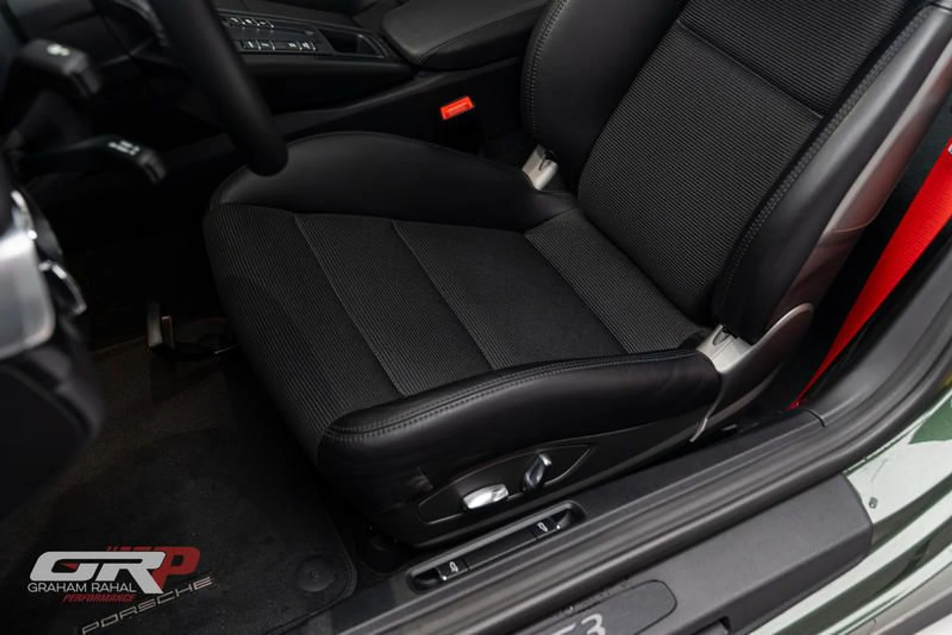 mph034_389432783_0_AA_92_C4_B_D813_440_A_A5_C2_BFFF_6_F8_CBFD_1_65428d06e7