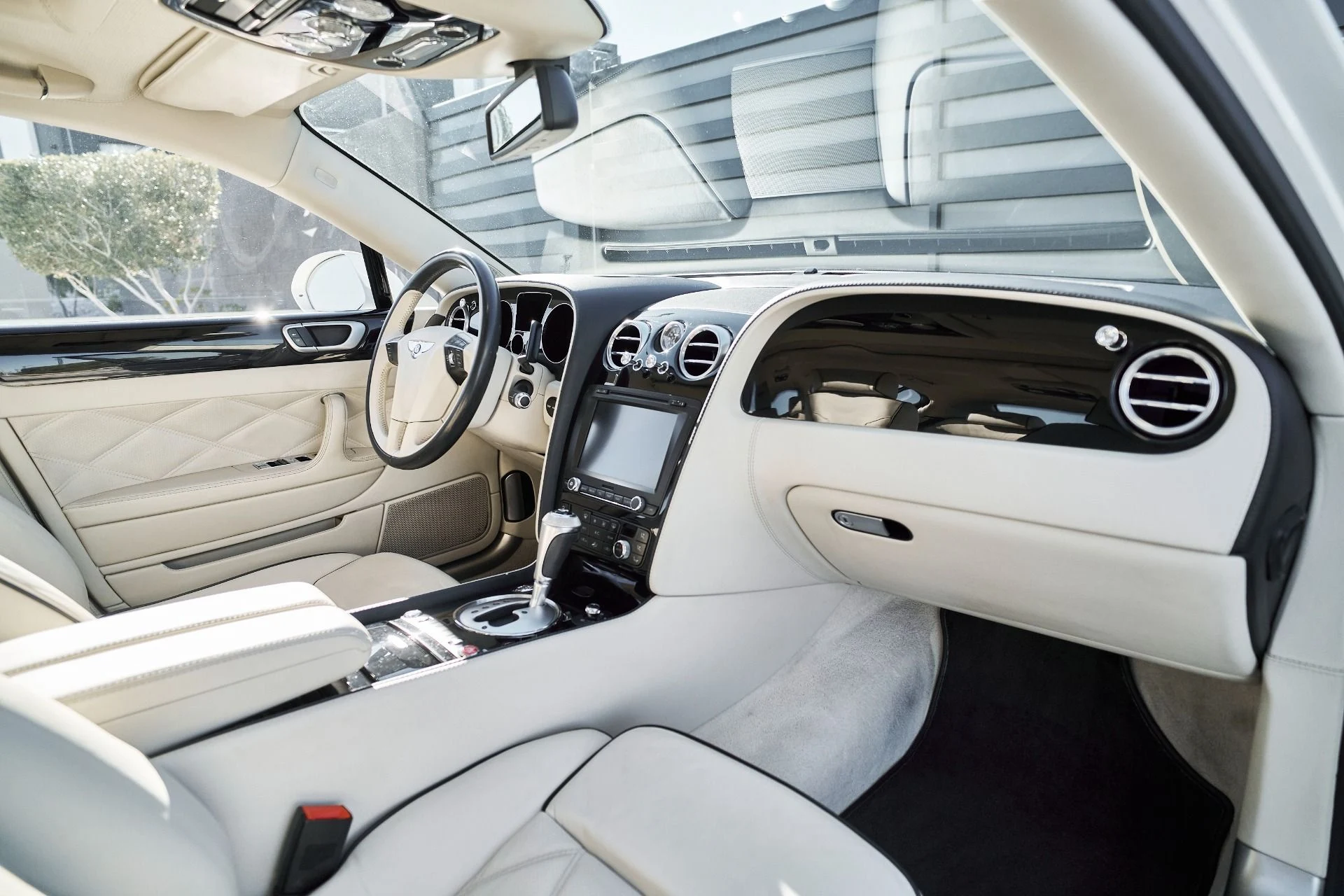 mph034_3921383456_Used_2012_Bentley_Continental_Flying_Spur_1765853784_0c0bb4bd4b