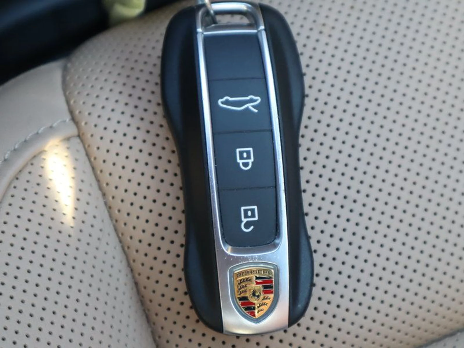 mph034_3928786438_38064833_04326_8fc1a81bac93ae8d26a4247af55efff9_3e8cbb687b