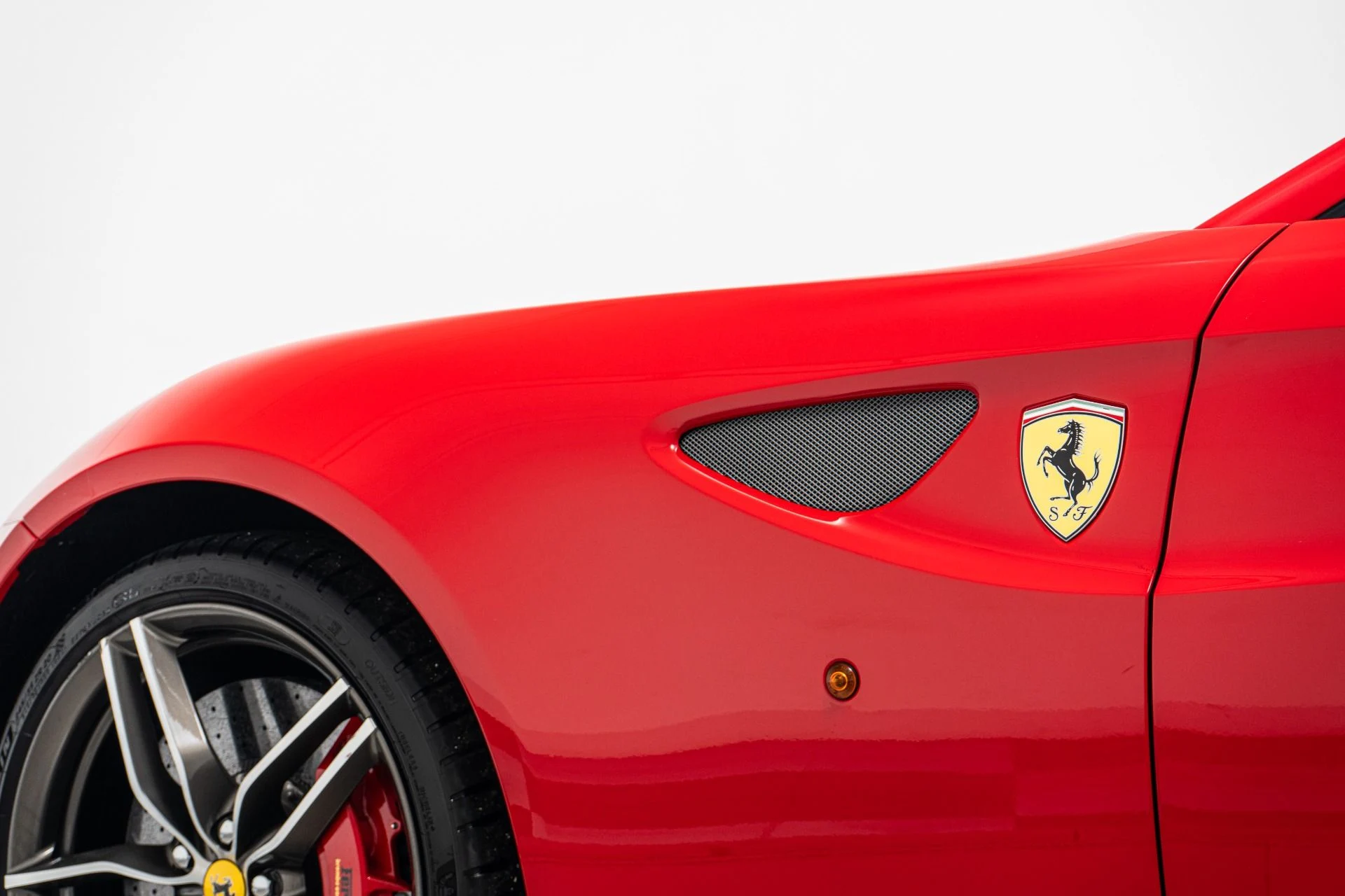 mph034_3947788262_Used_2014_Ferrari_FF_V12_Power_Ventilated_Seats_Sport_Exhaust_Passenger_Display_1775246163_b383a1db19