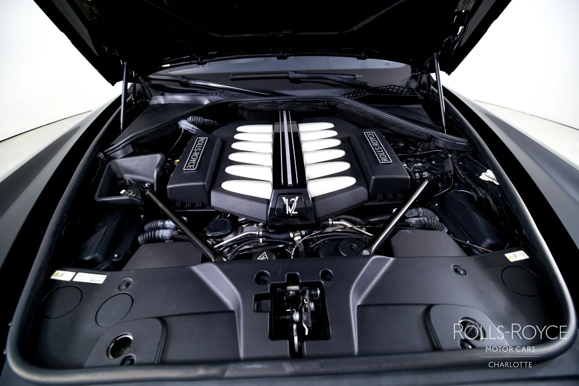 mph034_3956462444_Used_2011_Rolls_Royce_Ghost_1781189542_de32bb1973