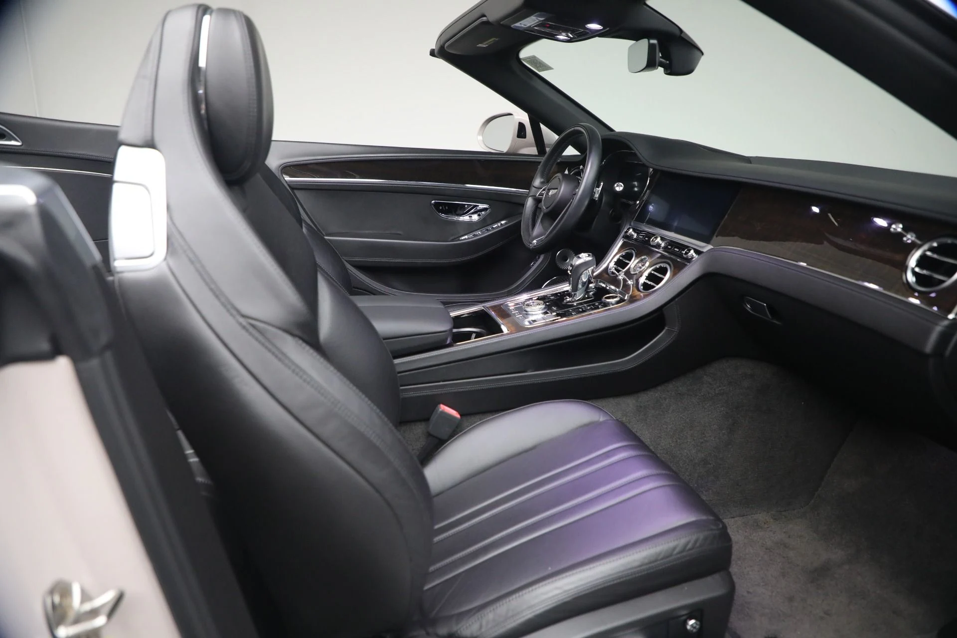 mph034_3957164948_Used_2020_Bentley_Continental_GTC_V8_1776967967_fc8fda1374