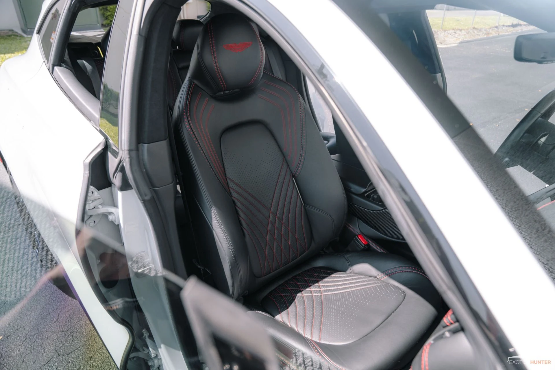 mph034_3966295508_Used_2021_Aston_Martin_DBX_225_K_MSRP_in_AML_Special_Paint_Black_Pack_DB_Elegance_Pack_1741980688_af7d31fab4