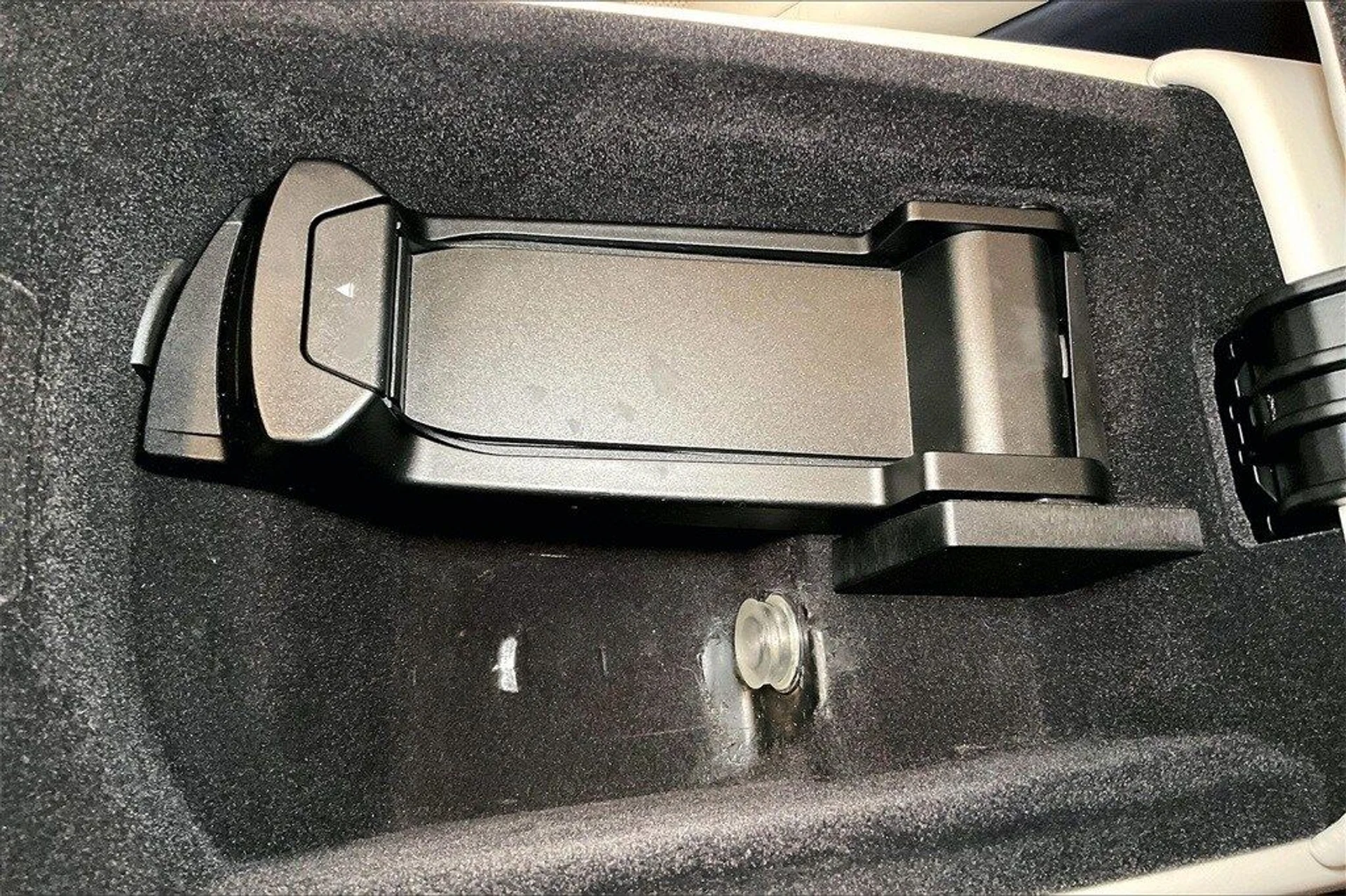 mph034_3969695199_1ae8afe02b0e81451ffa3d2a0762611ax_48b7ba7231