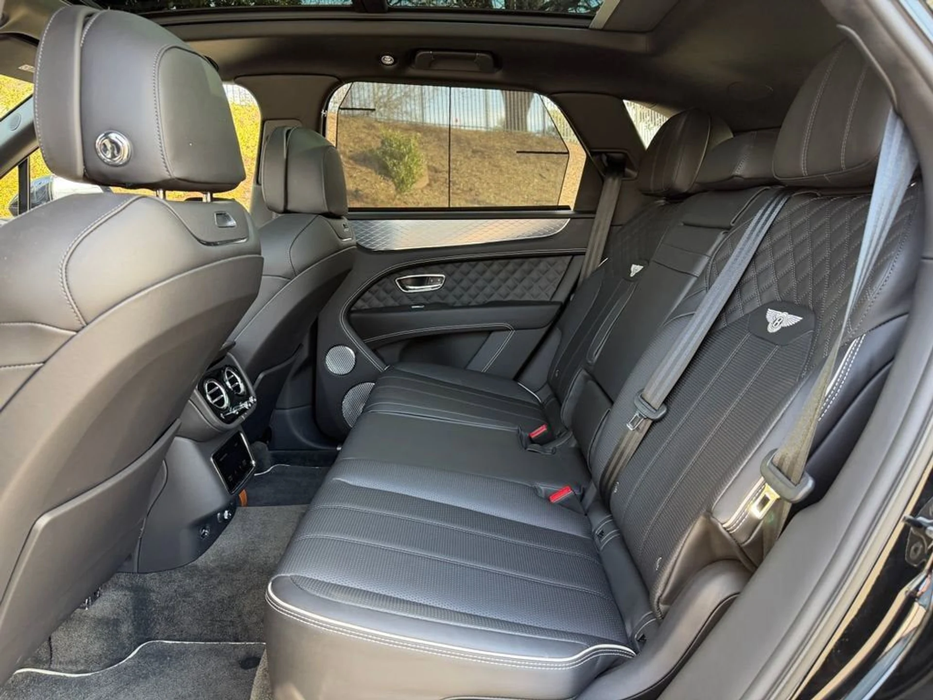 mph034_3973464499_bb0fdc7e89aa494a86956d23c833bb47_d70c6412d5