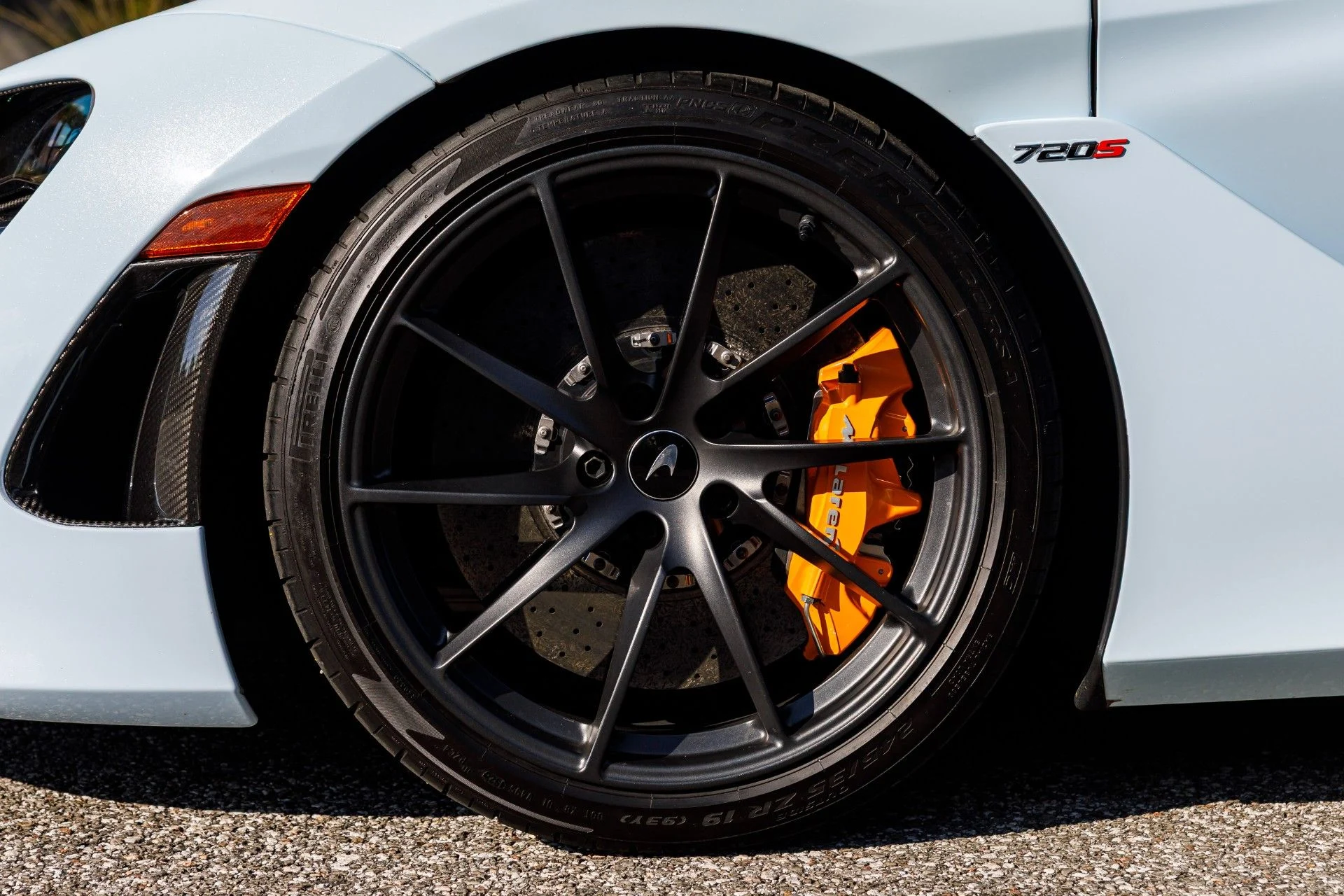 mph034_3976980175_654_p35_l_e42f68bb6f