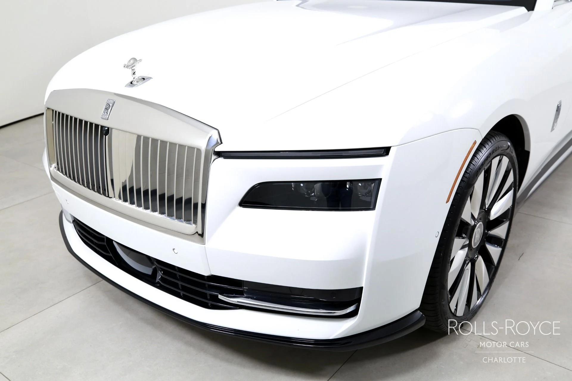mph034_3978132307_Used_2025_Rolls_Royce_Spectre_1781797119_7f59258b62