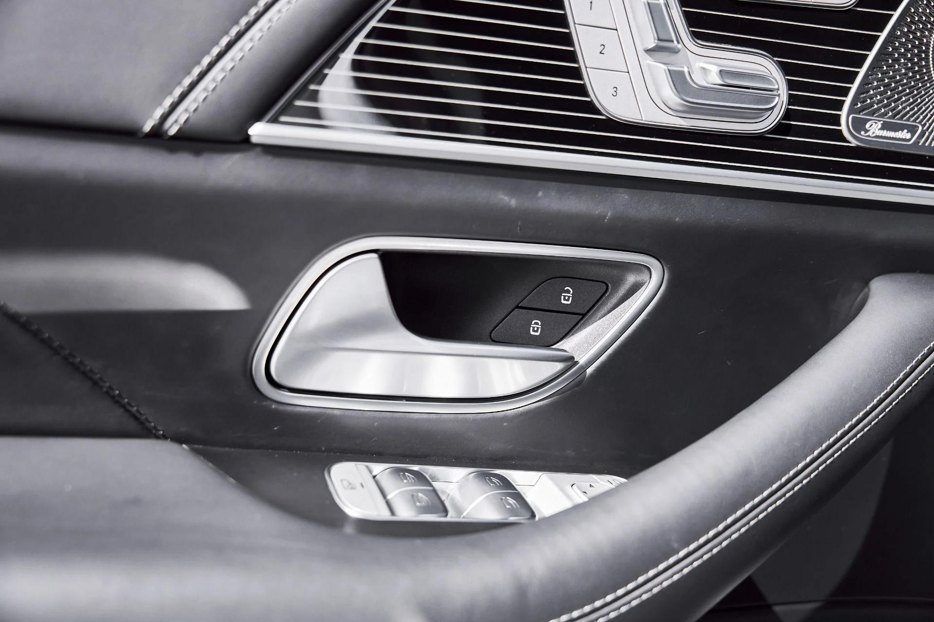 mph034_3996283738_Used_2024_Mercedes_Benz_GLS_Maybach_GLS_600_1773530611_07f4af5278