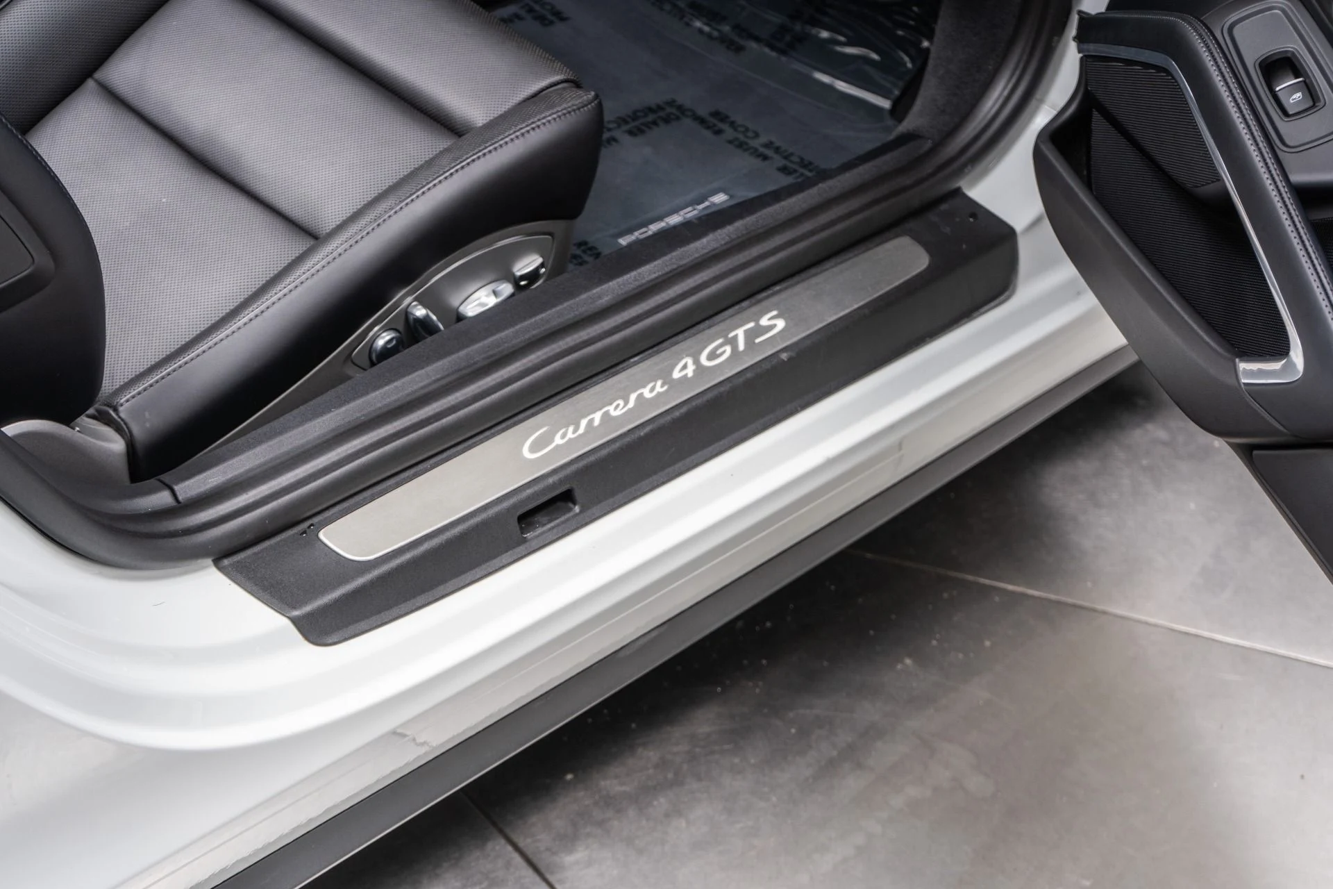 mph034_4002341134_Used_2016_Porsche_911_Carrera_4_GTS_1788386407_41725110fc