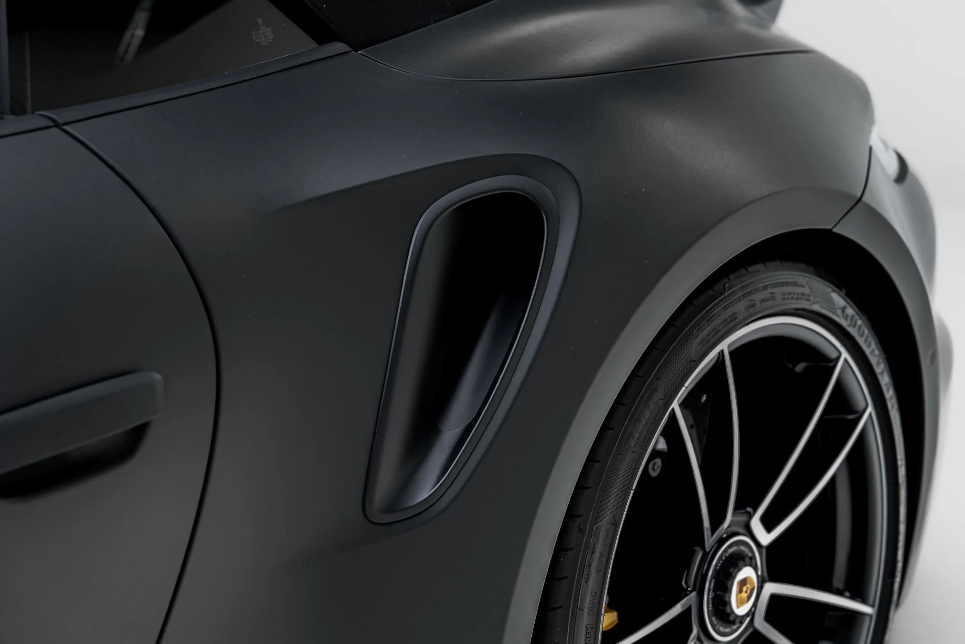 mph034_4012503268_Used_2022_Porsche_911_Turbo_S_1787785345_7ebd9b288a