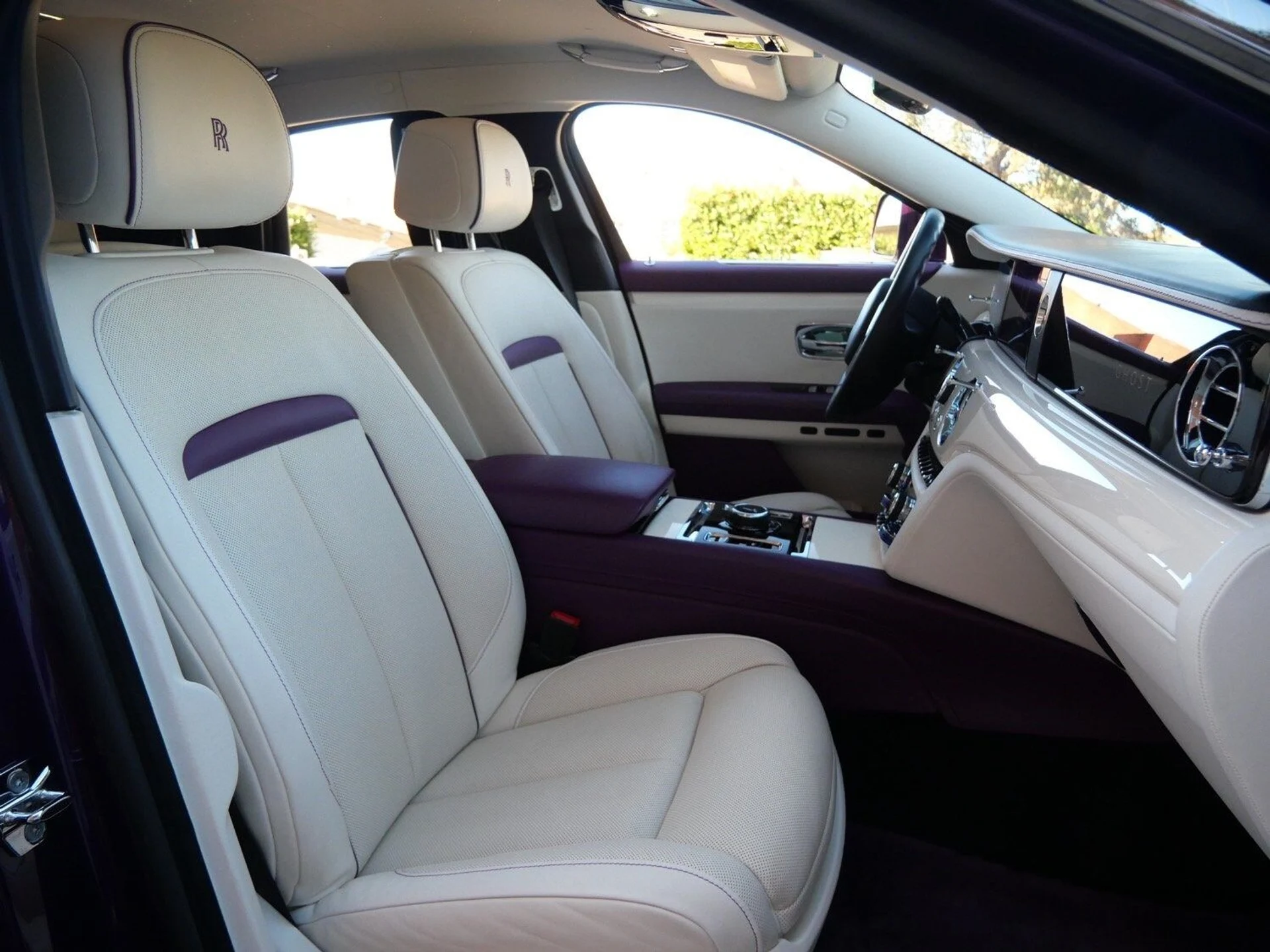 mph034_4018807415_0fb721329eab843798f57b844f2b7673x_d37419ce25