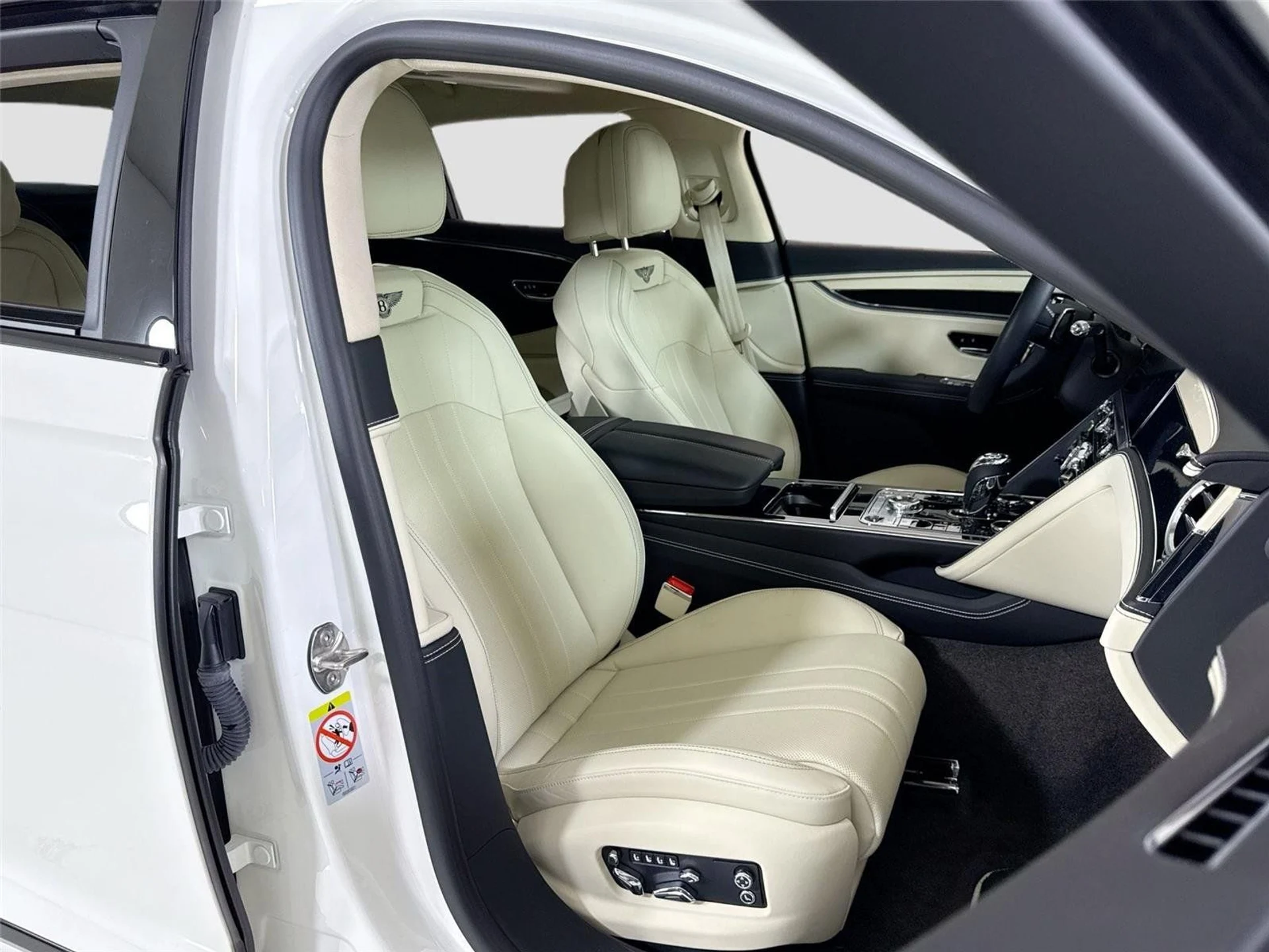 mph034_4023865696_e64f68b509e4c22f58d20799a36121ba_50d17e07c5