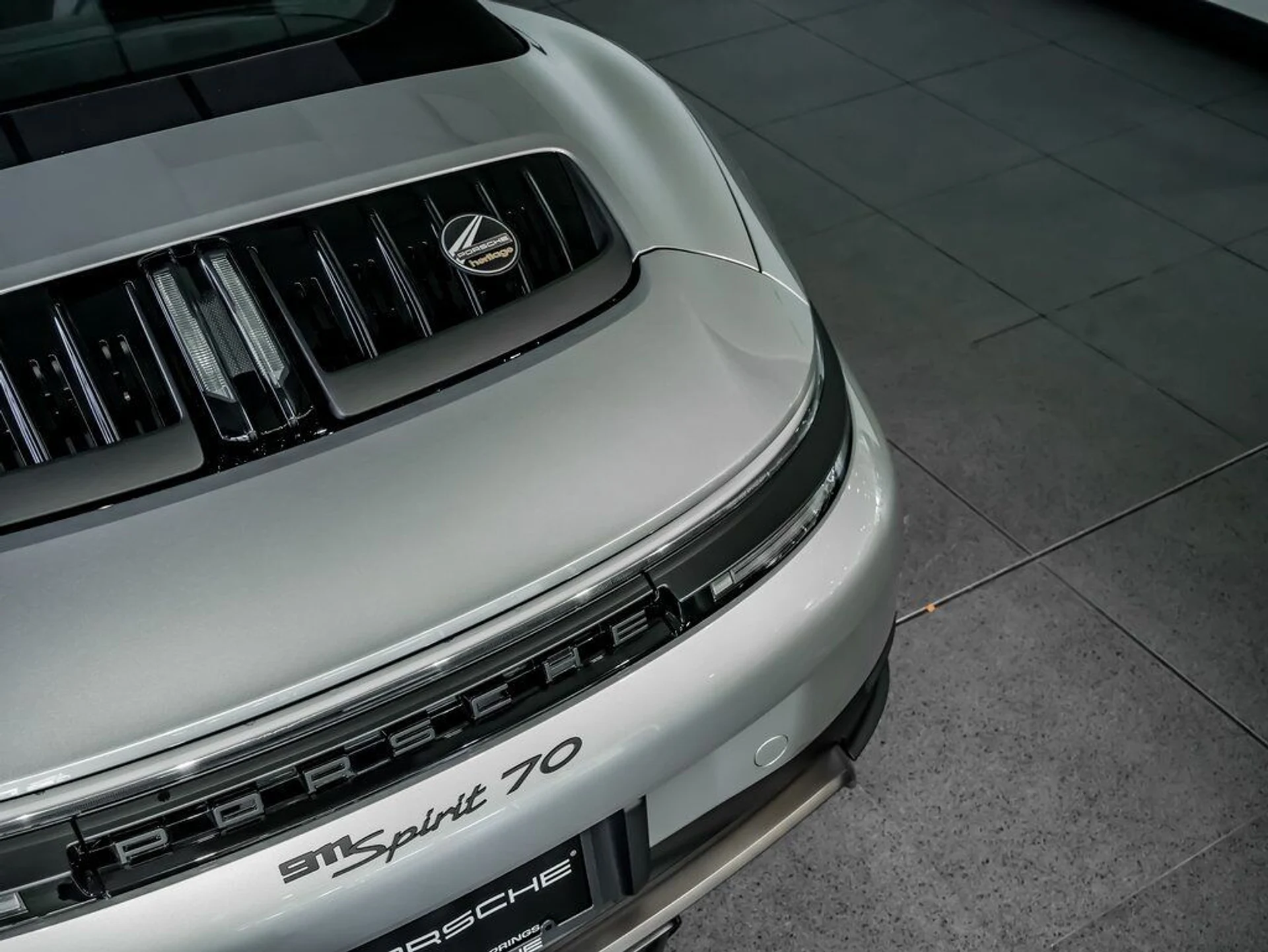 mph034_4031552921_8c9c994af9276b99c798b148755e925d_d209a78640