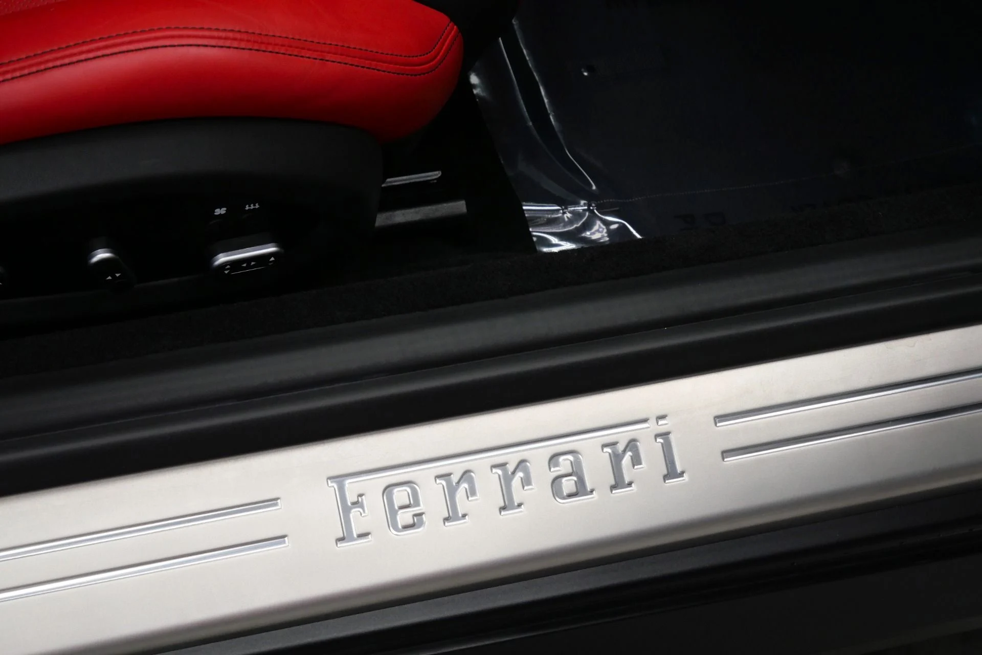 mph034_4032875190_Used_2017_Ferrari_GTC_4_Lusso_V12_Power_Heated_and_Ventilated_Daytona_Seats_1780598649_5ecad4400d
