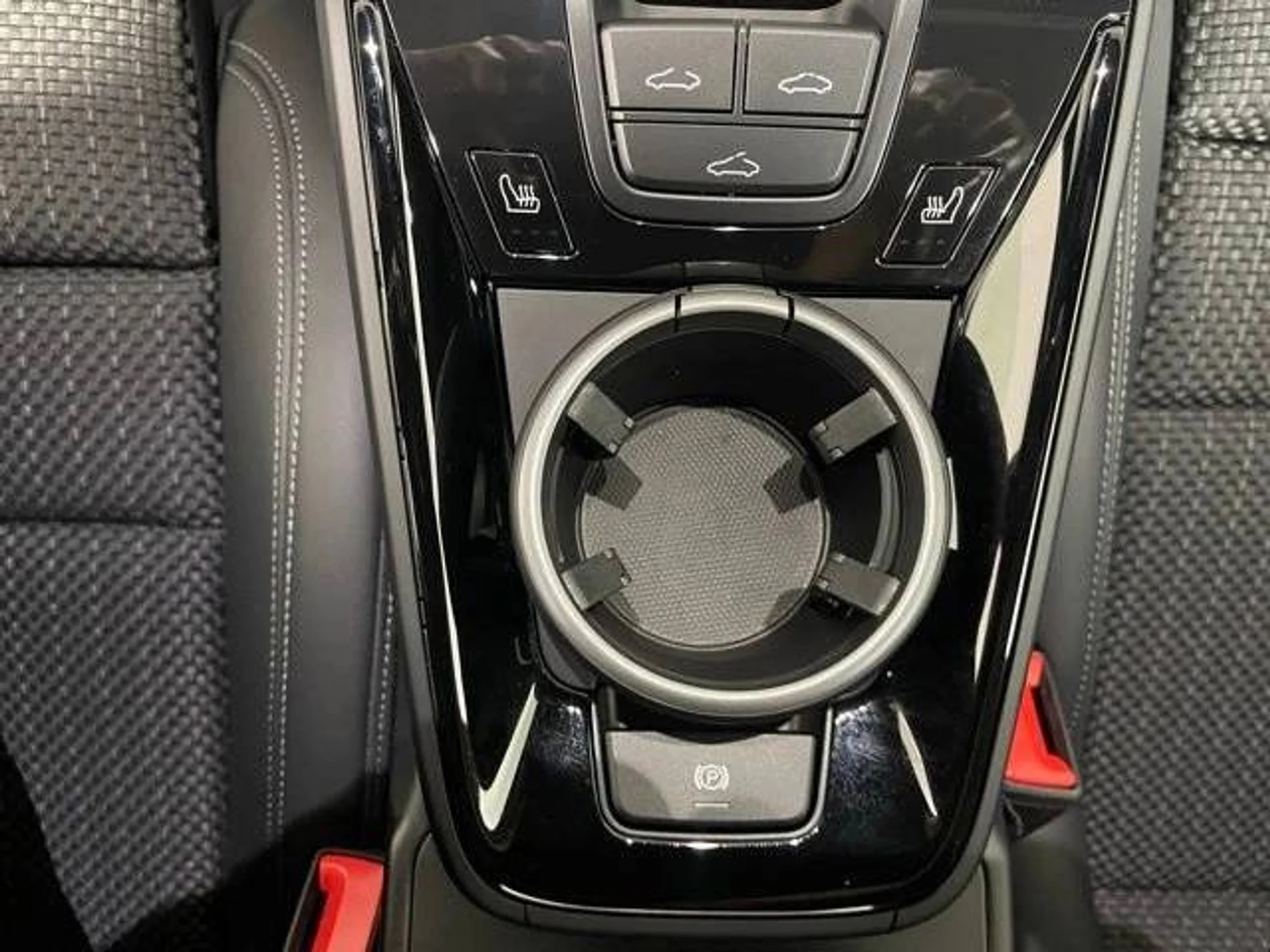 mph034_4034401908_704180b240b6eac26de171d2b15c8a17x_4581a1a9bb