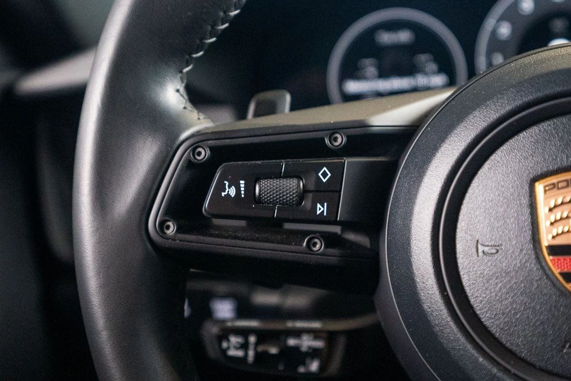 mph034_4072336524_82c0be9fd842d25562326784e84300e0_8489316672