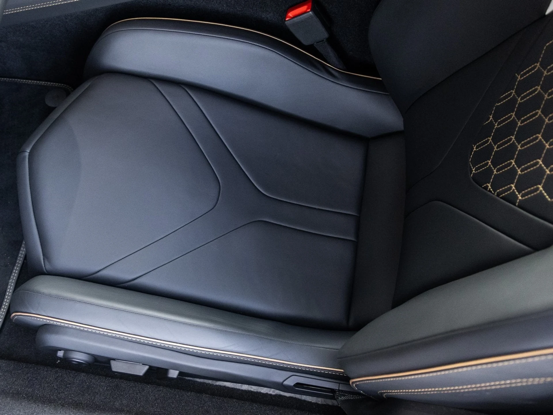 mph034_407837500_35_d6c740a1ce