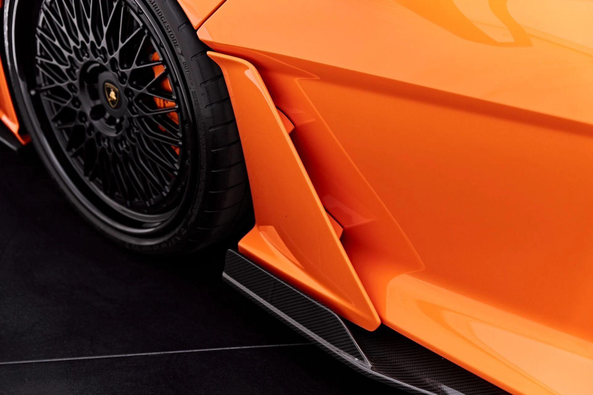 mph034_4084156114_Used_2025_Lamborghini_Revuelto_Base_1786151795_746e47eec7