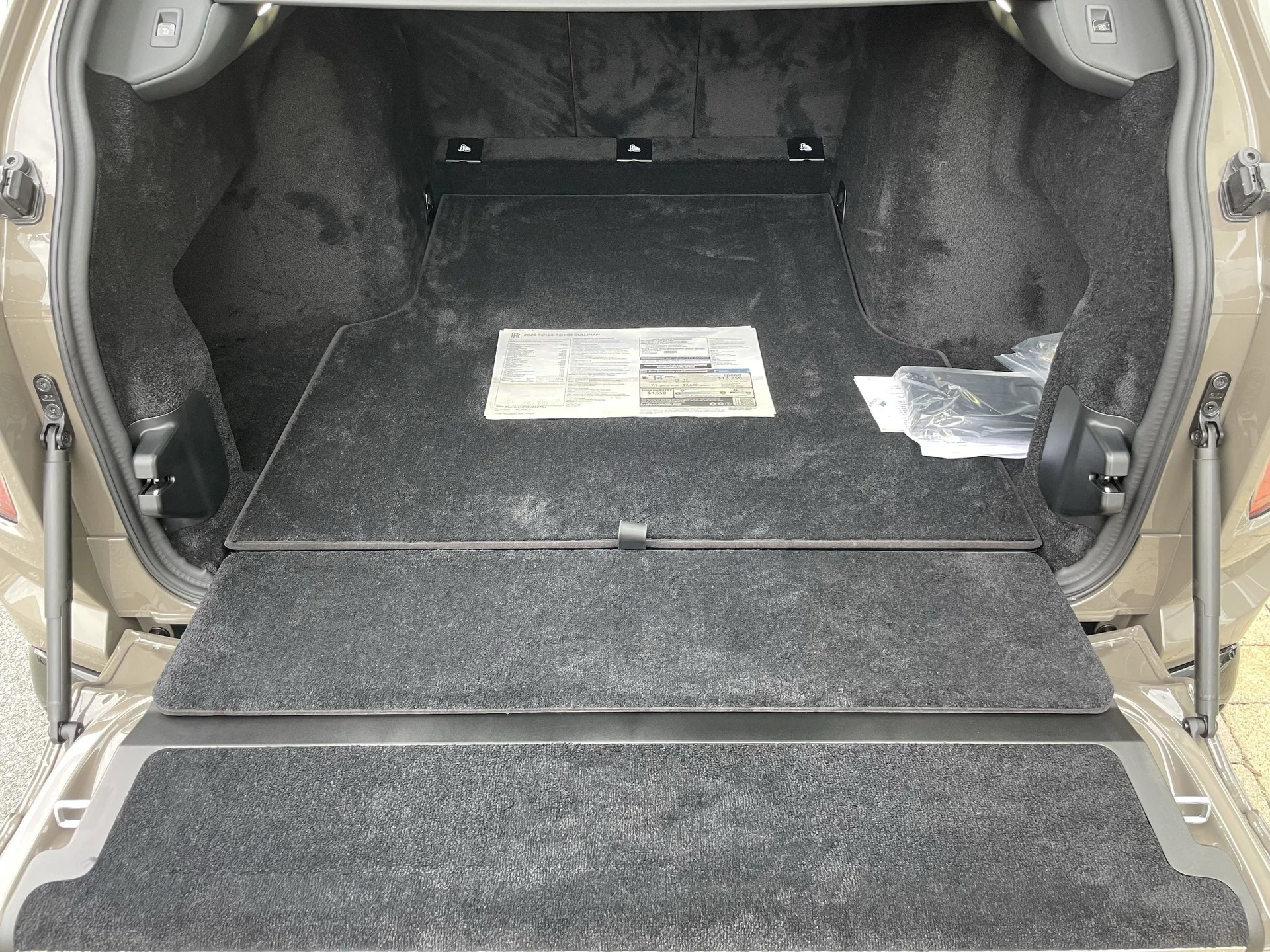 mph034_4088855795_2bc70ddf09215bc15343738b83350a3ax_e25ee204ef