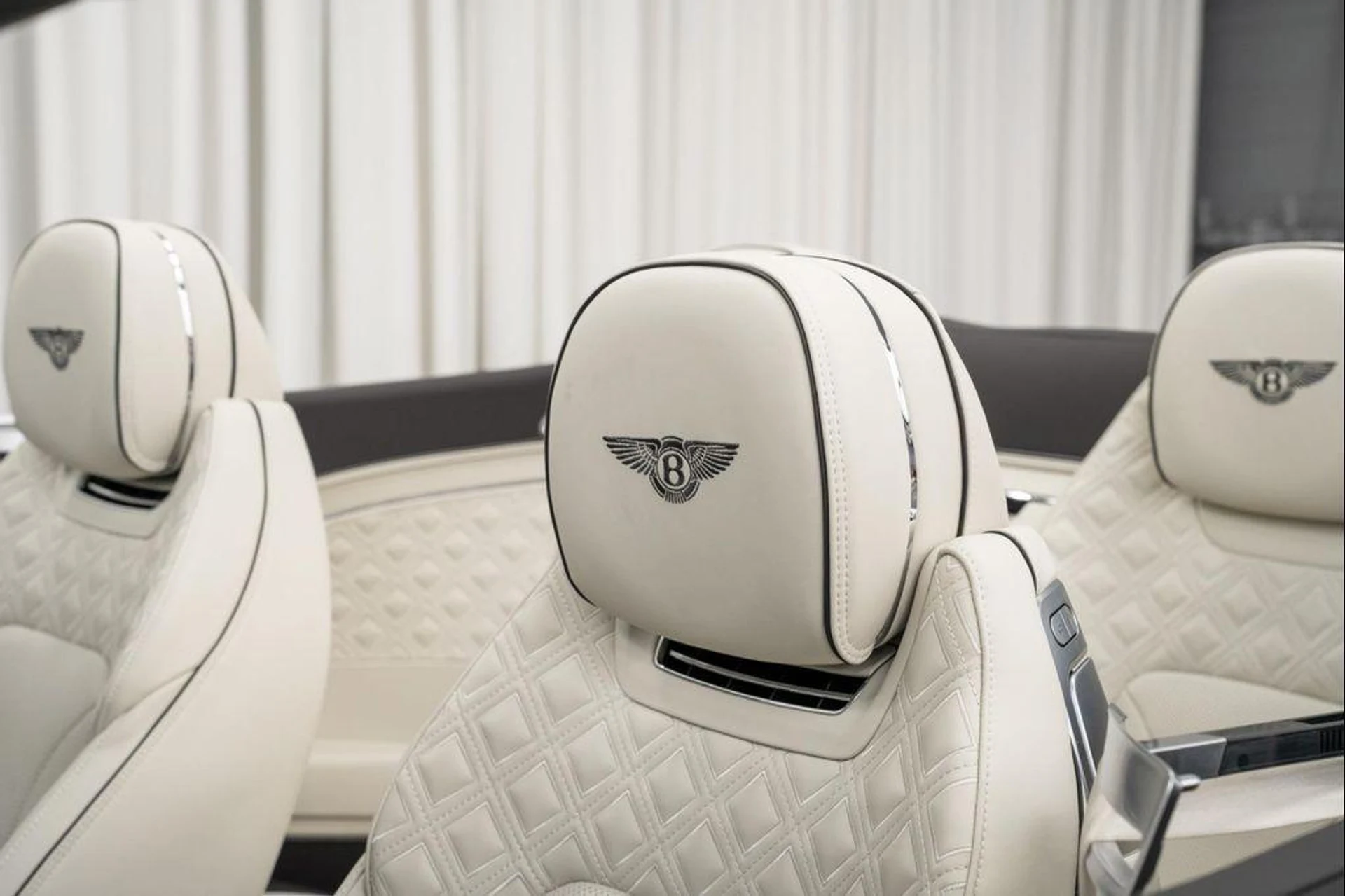 mph034_4091367547_6_Vzxxeo87_C84u_Vhr_Qert_NE_4_Cu_P4_7ad81abc16