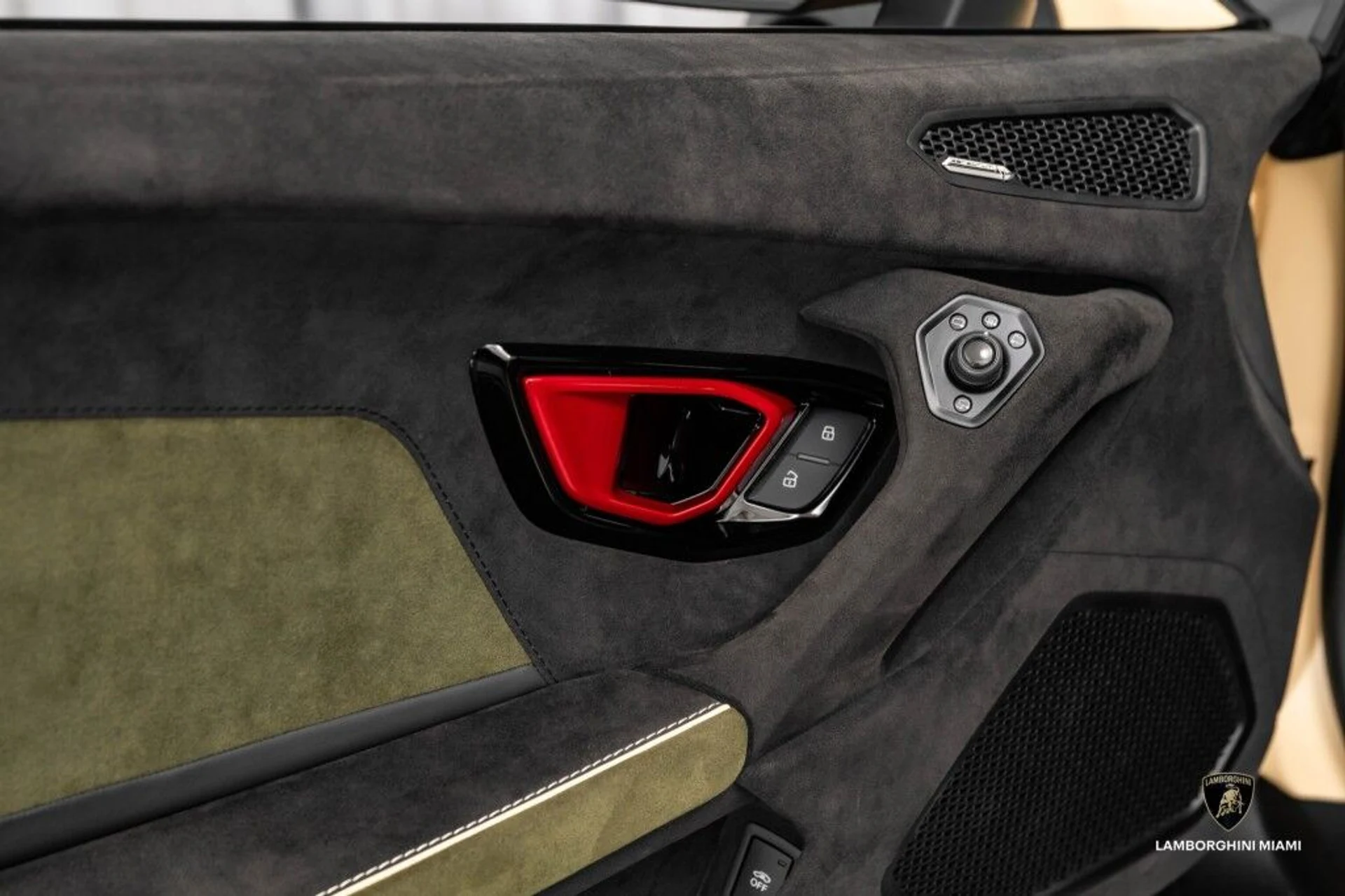 mph034_4092345250_e374b6e5da2f8f06c7285c2b62ac59c9_81342470ce