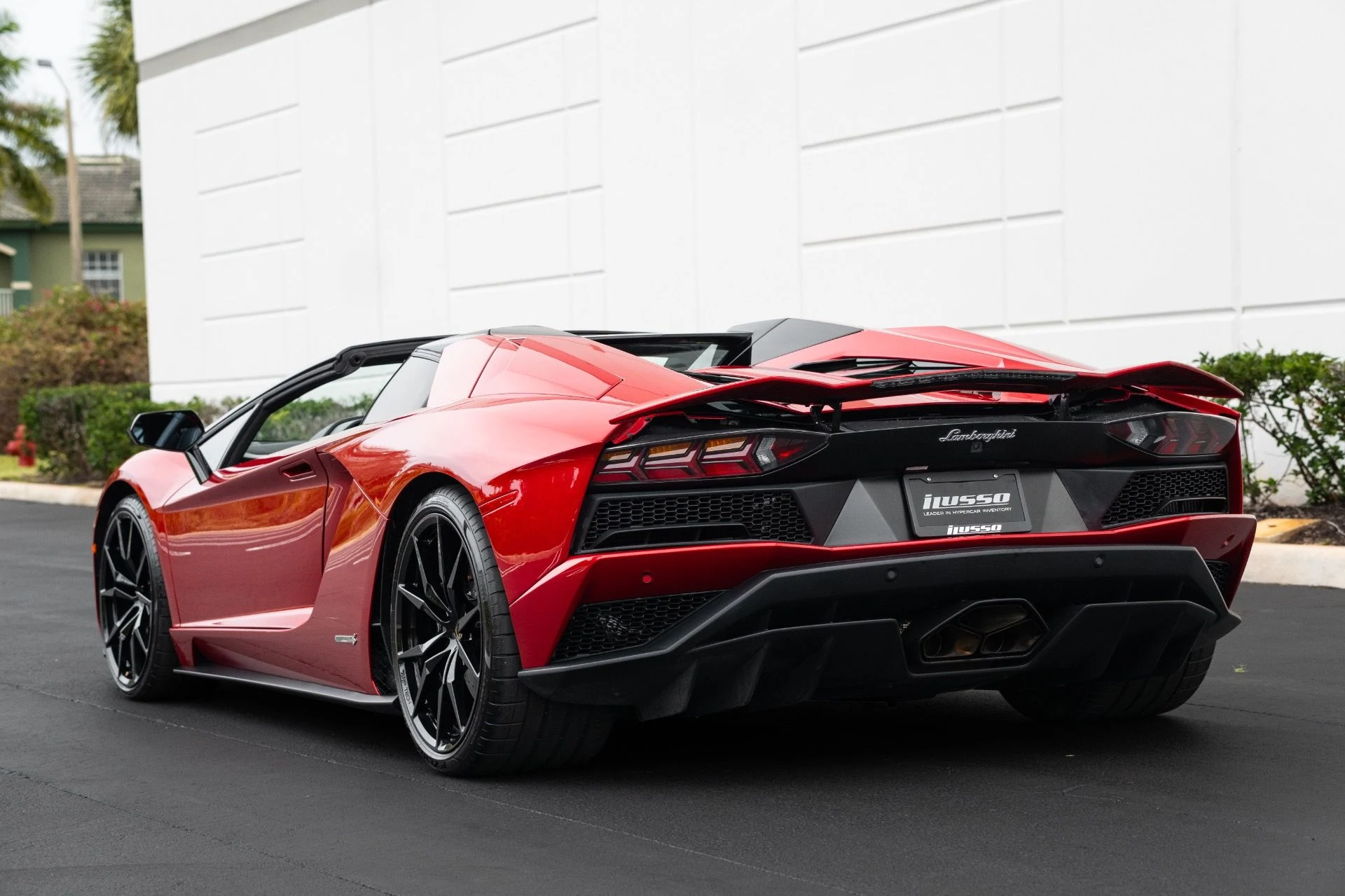 mph034_4096511856_Used_2018_Lamborghini_Aventador_Roadster_LP_740_4_S_1770343320_33cb267dd9