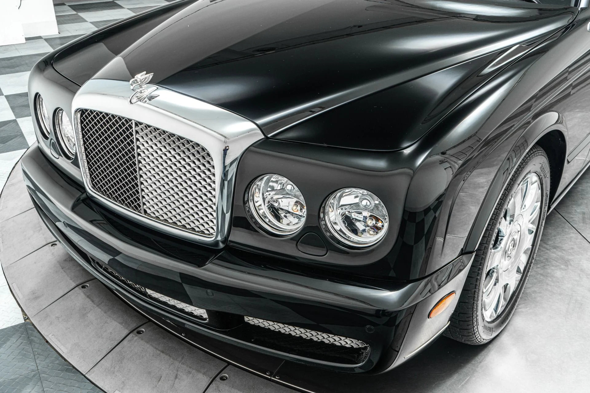 mph034_409820353_Used_2009_Bentley_Azure_1776719869_054dd65ca6