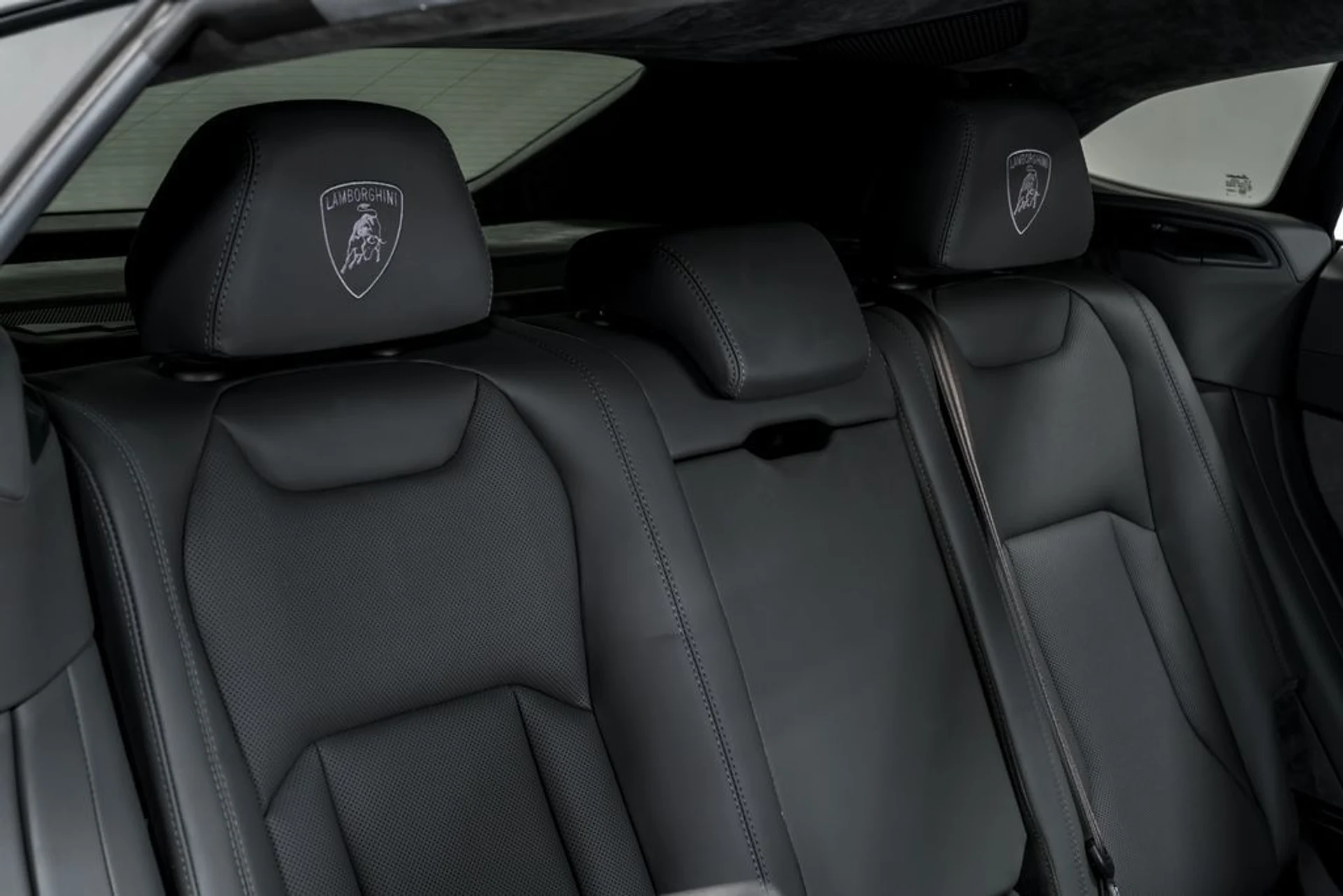 mph034_4101415144_9c6349bc01e2e43cce81a699a7226484x_973070b925