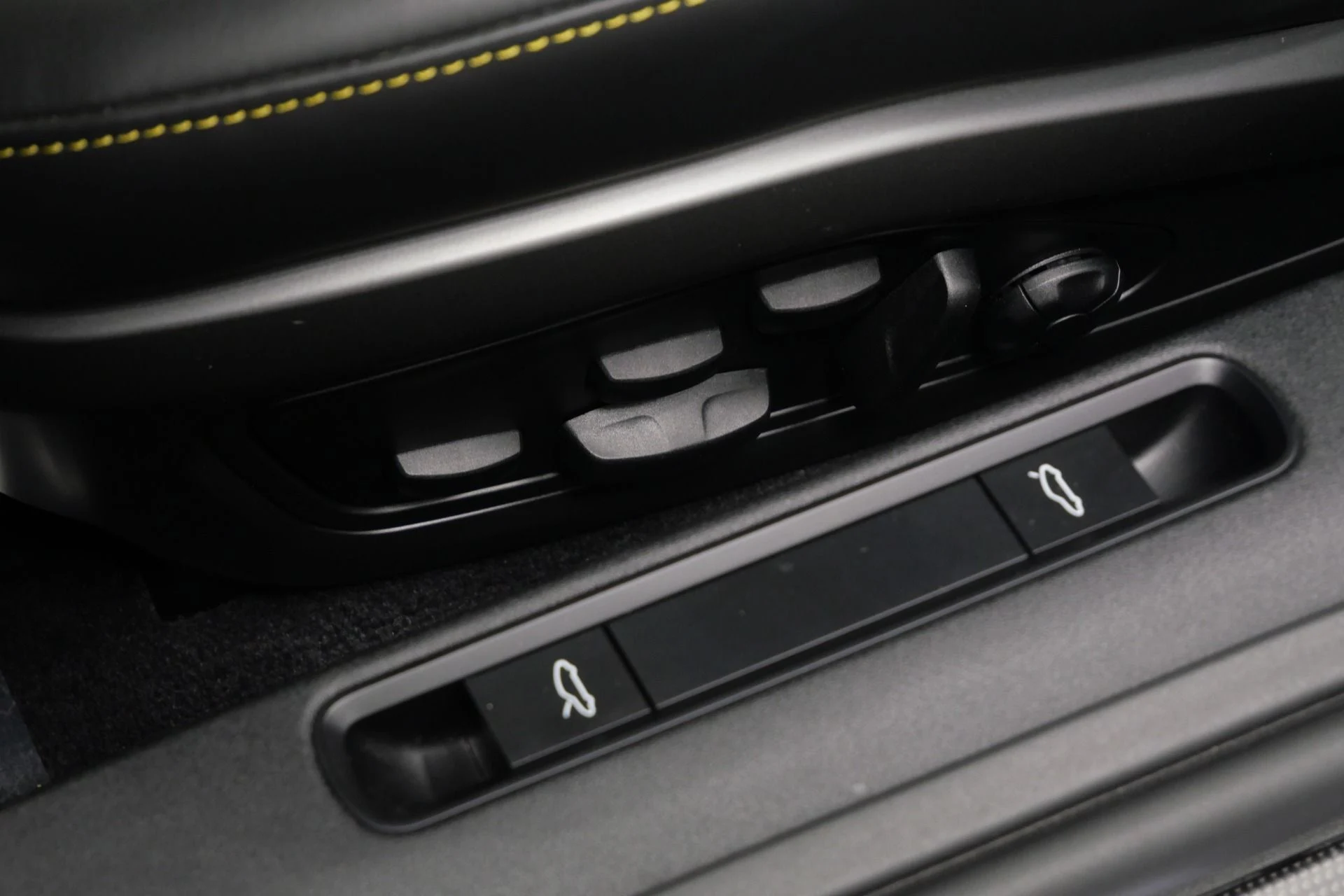 mph034_4111295818_Used_2022_Porsche_911_GT_3_Full_Matte_PPF_Carbon_Roof_and_Mirrors_Yellow_Deviating_Stitching_1760037912_74275c209d